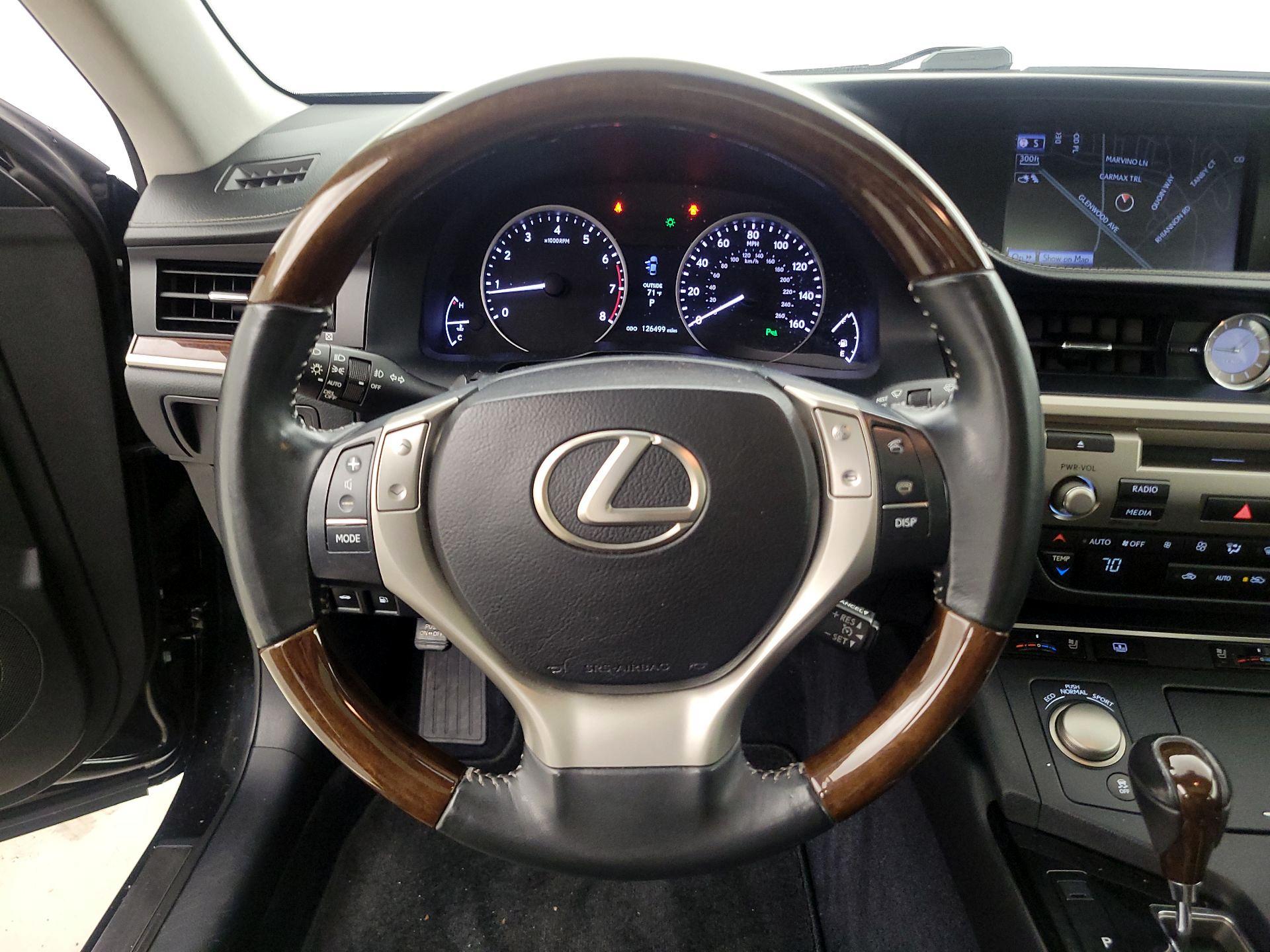Thumbnail: 2013 Lexus ES - 10