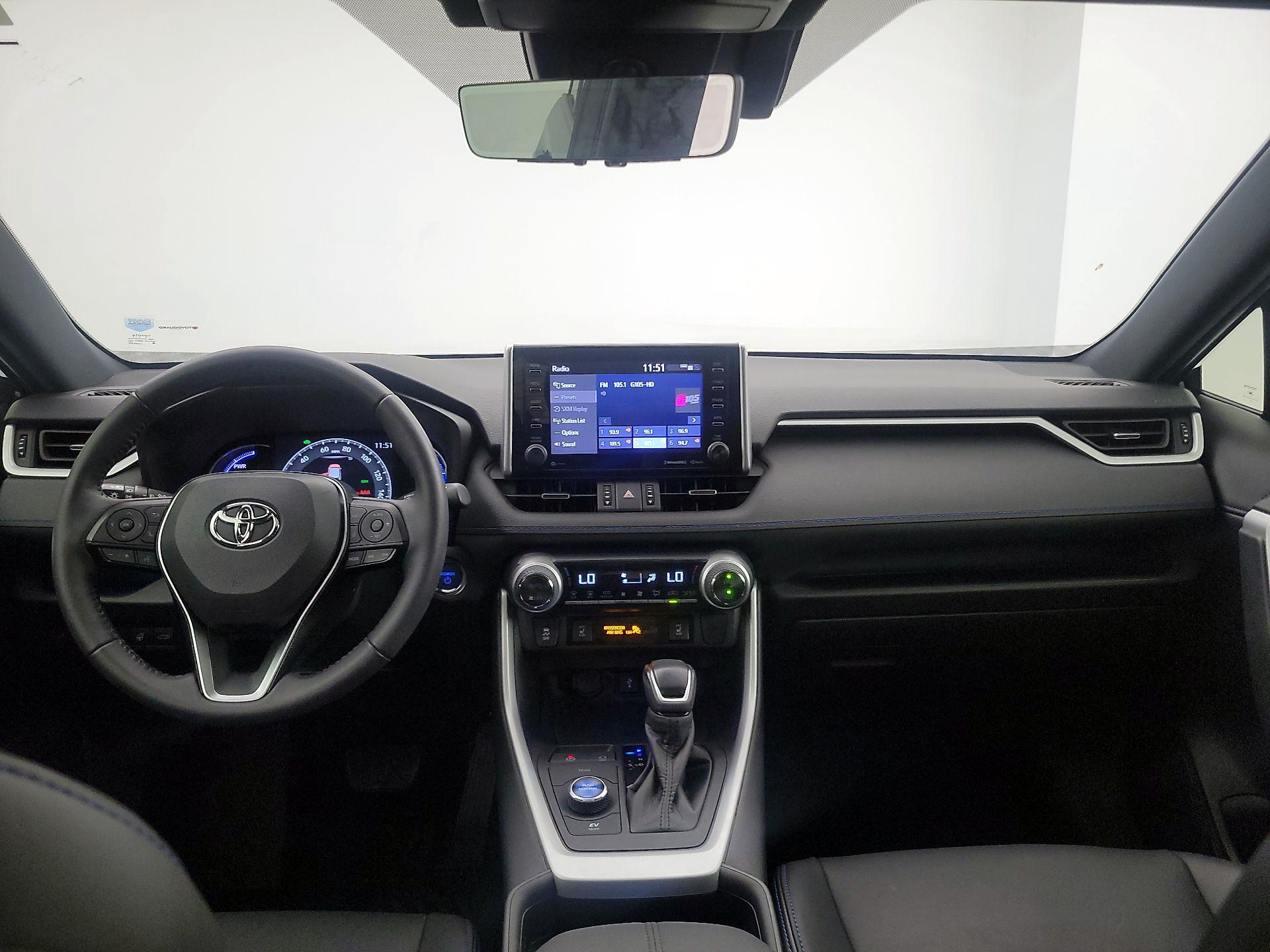 Thumbnail: 2021 Toyota RAV4 - 9