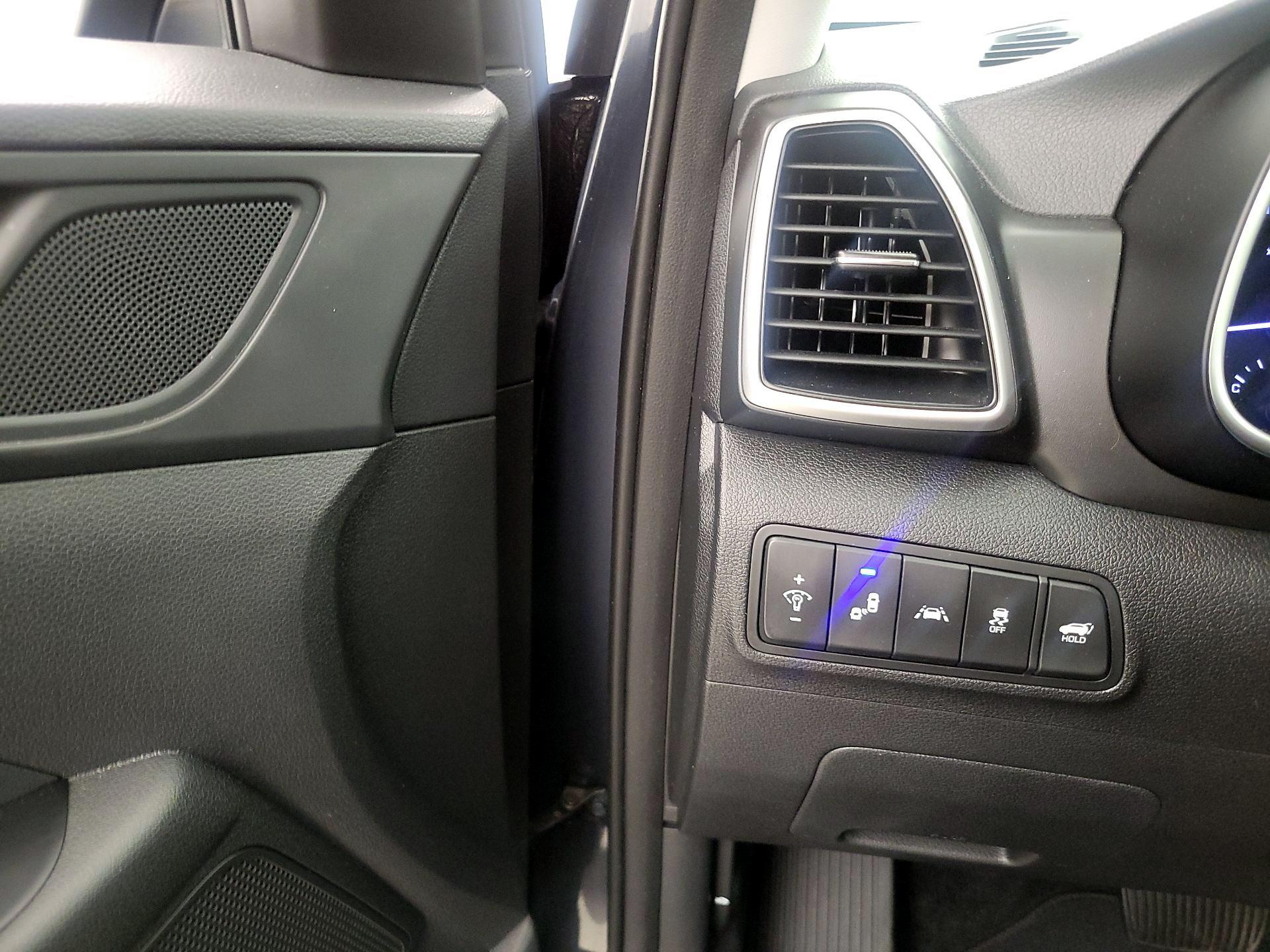 Thumbnail: 2019 Hyundai Tucson - 13