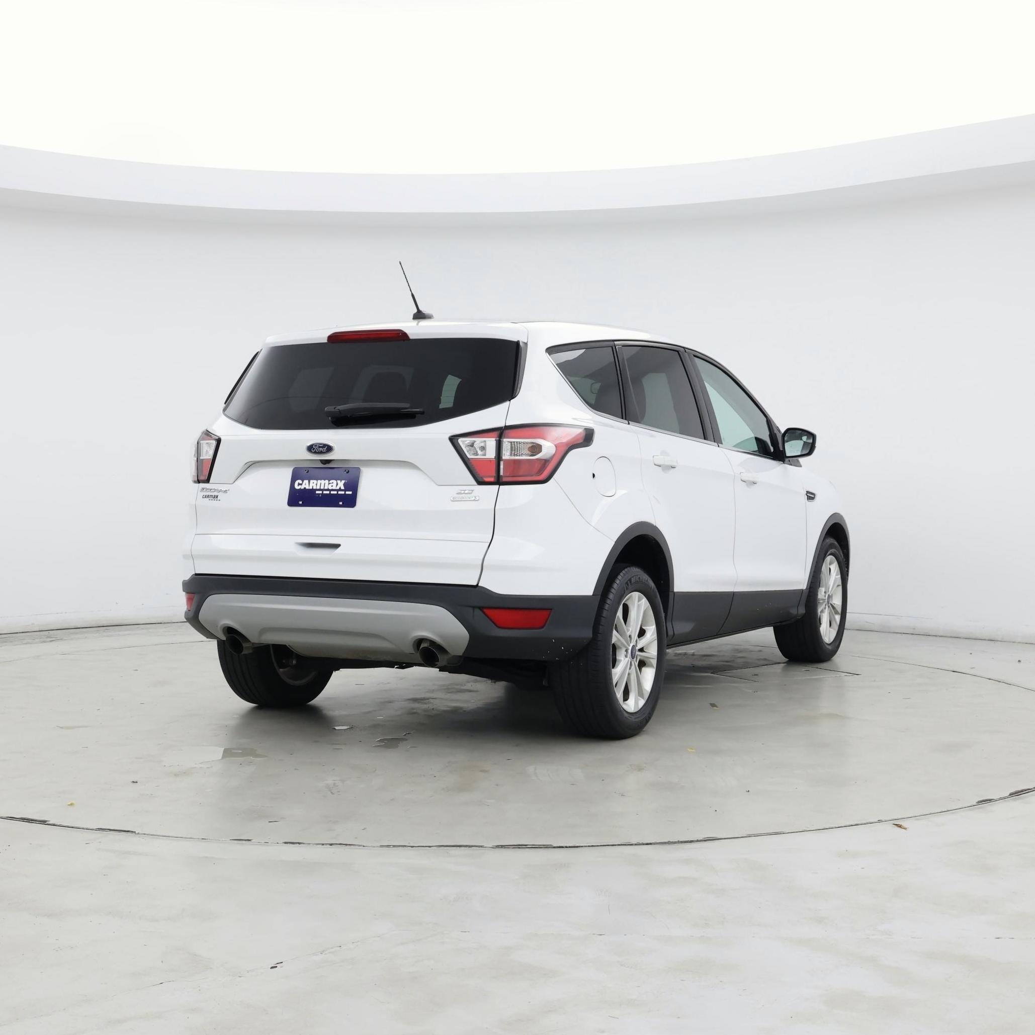 Thumbnail: 2017 Ford Escape - 8