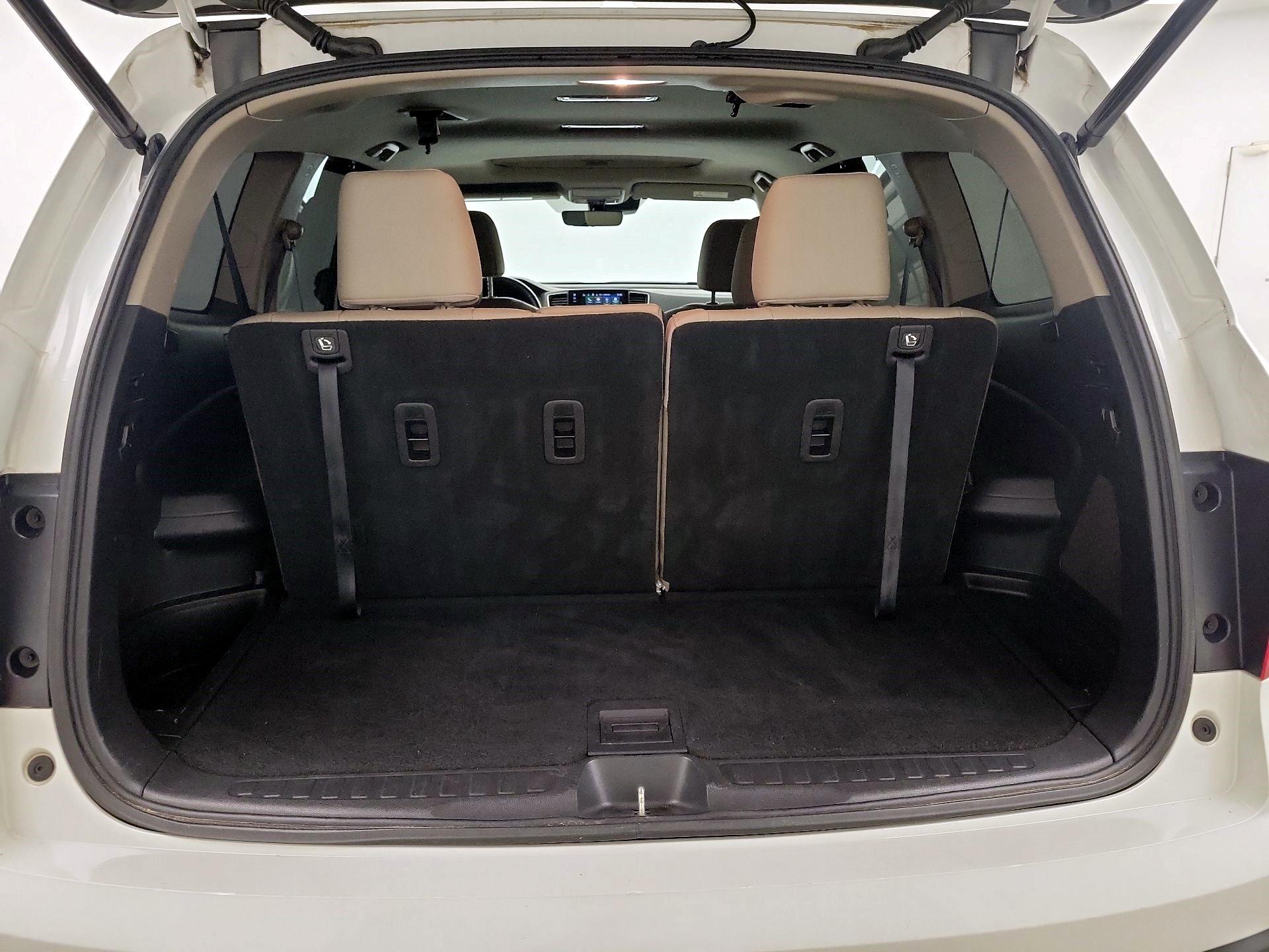 Thumbnail: 2020 Honda Pilot - 20