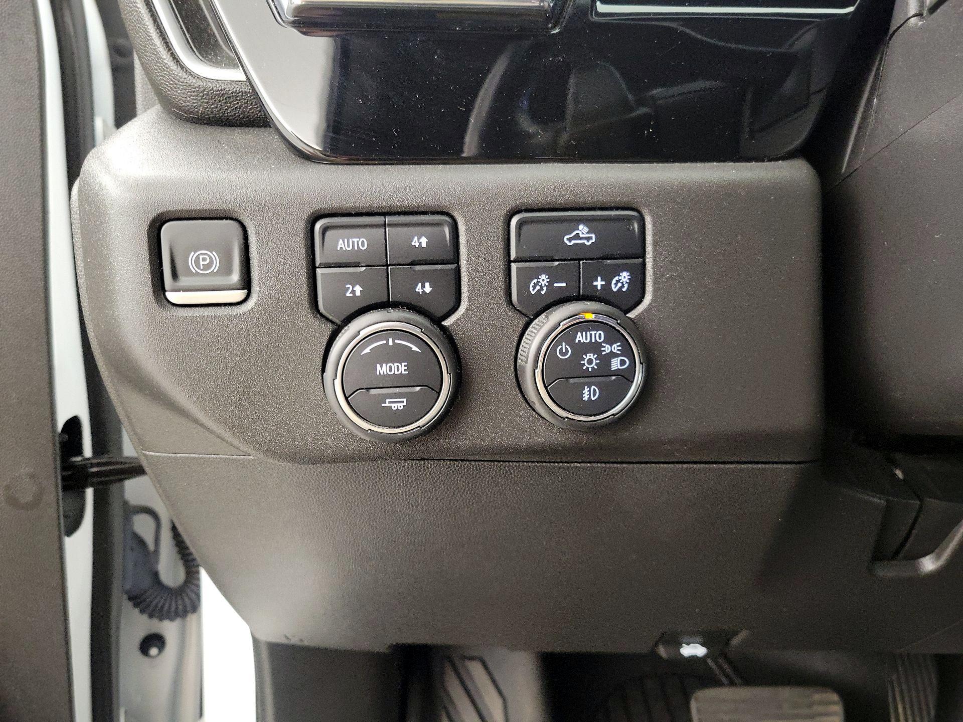 Thumbnail: 2023 Chevrolet Silverado 1500 - 13
