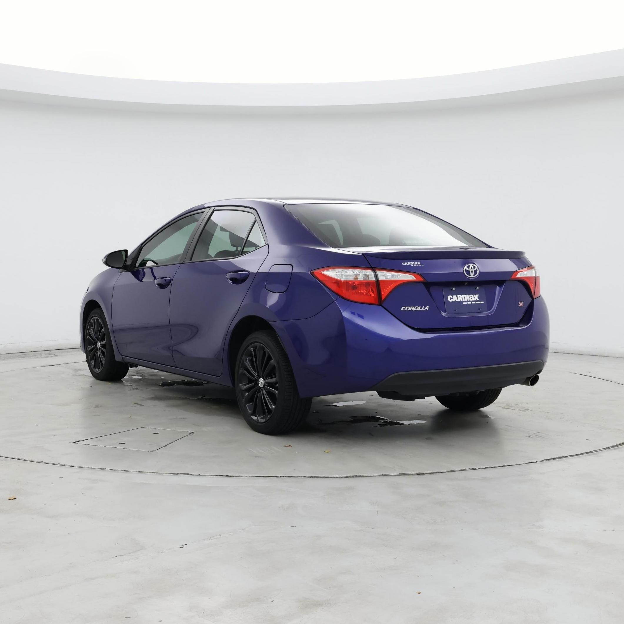 Thumbnail: 2015 Toyota Corolla - 2