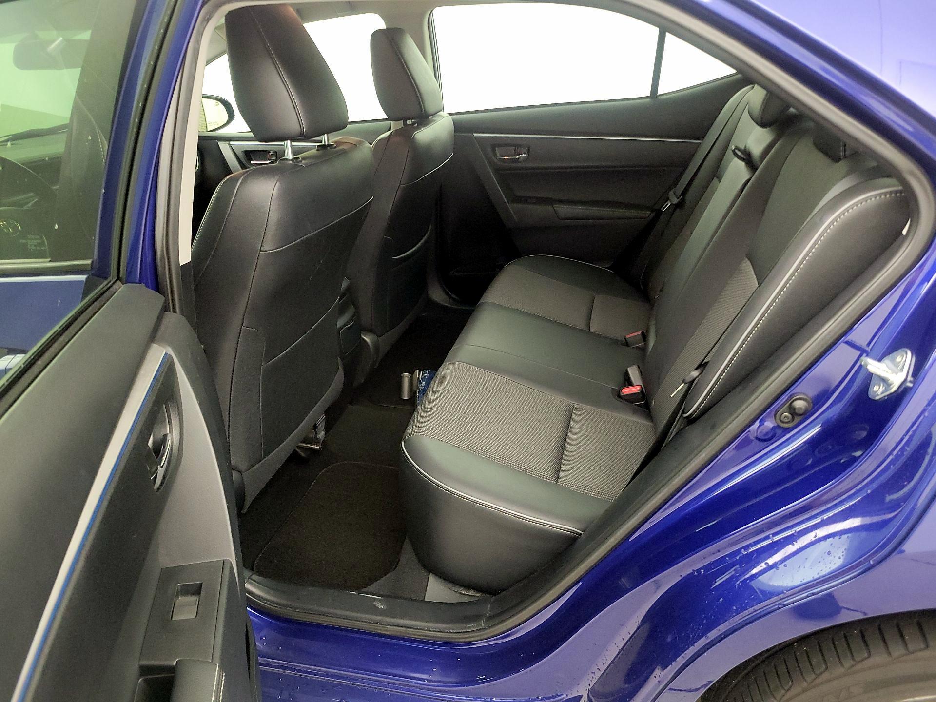 Thumbnail: 2015 Toyota Corolla - 19
