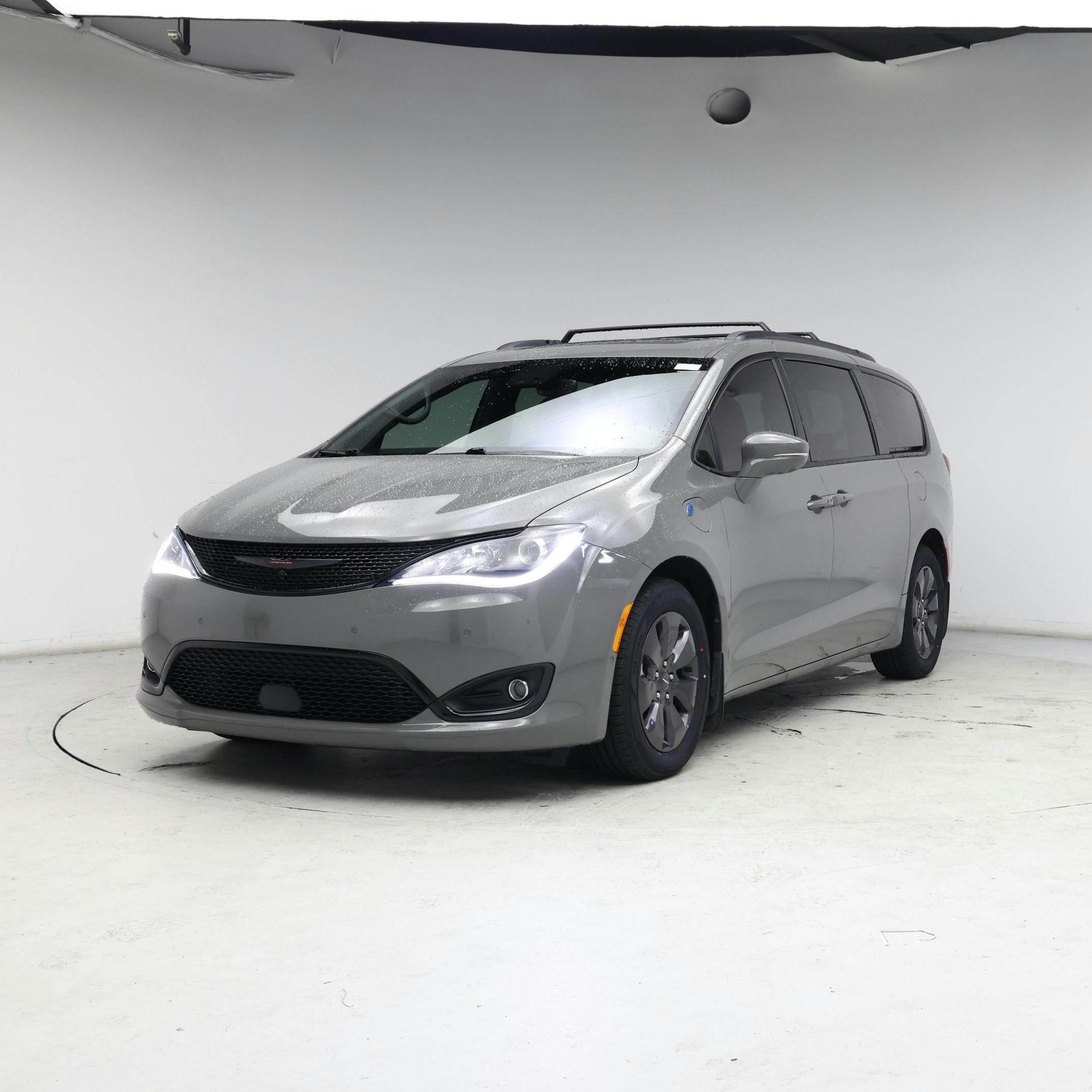 Thumbnail: 2020 Chrysler Pacifica - 4