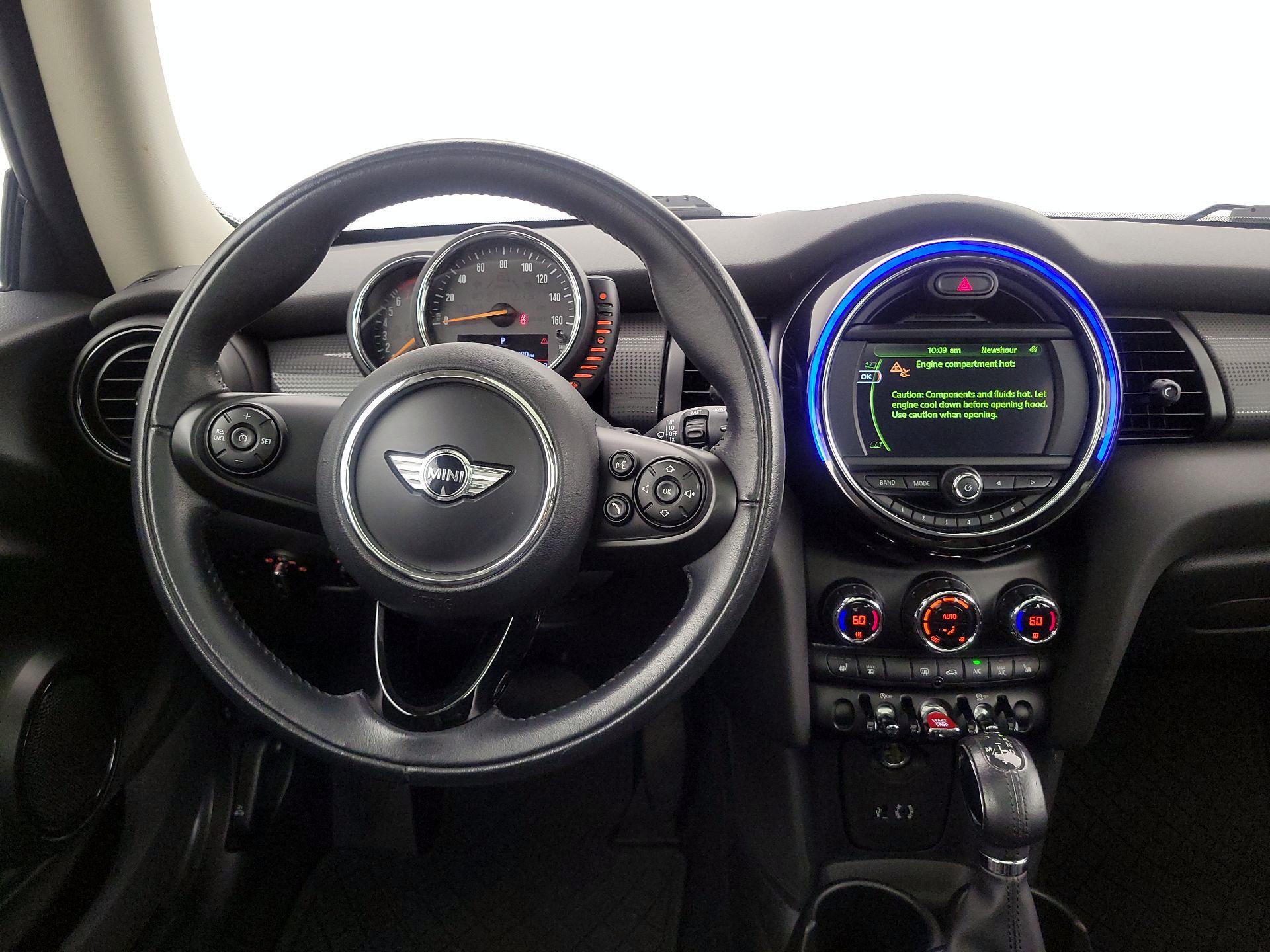 Thumbnail: 2017 MINI Cooper Hardtop - 10