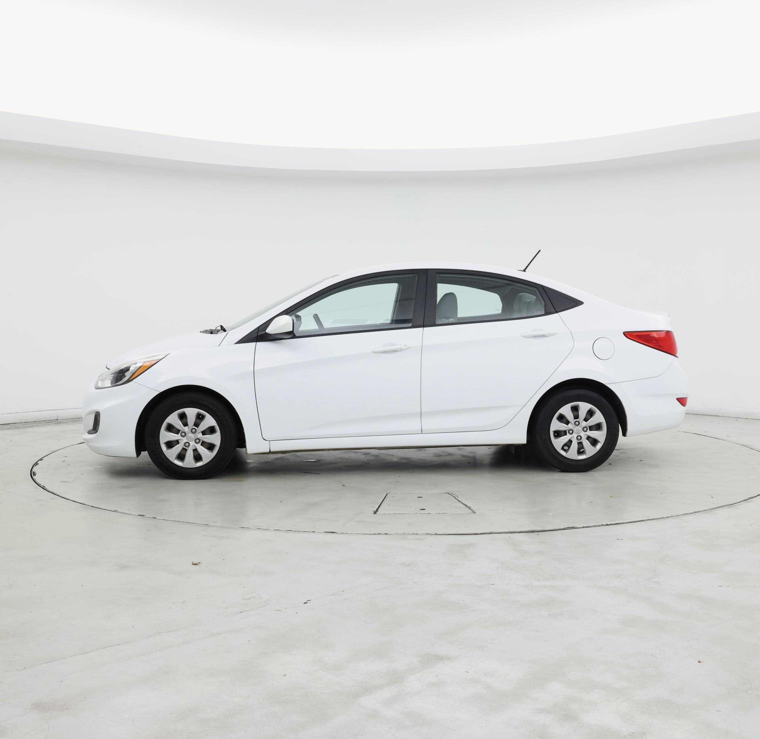 Thumbnail: 2017 Hyundai Accent - 3