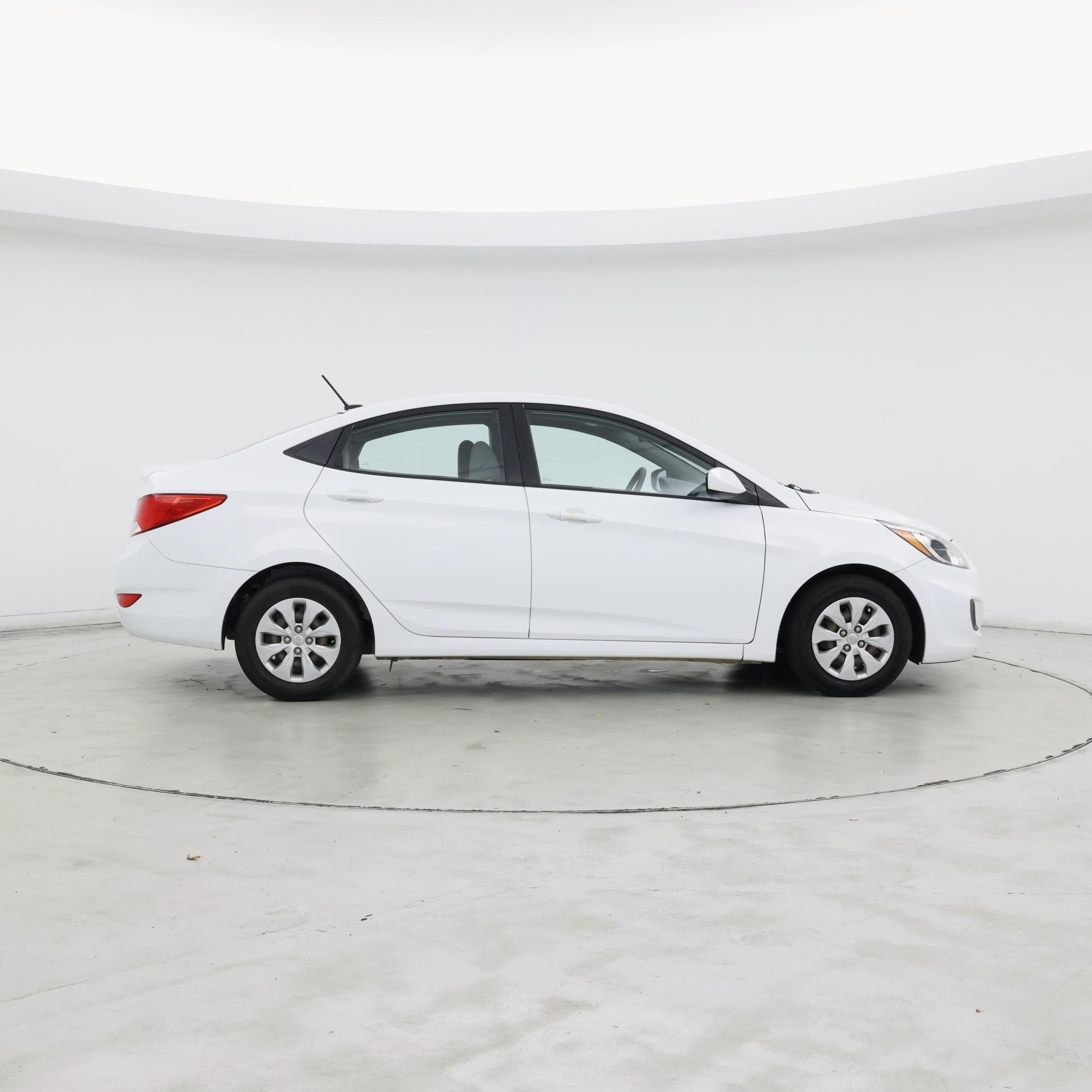 Thumbnail: 2017 Hyundai Accent - 7