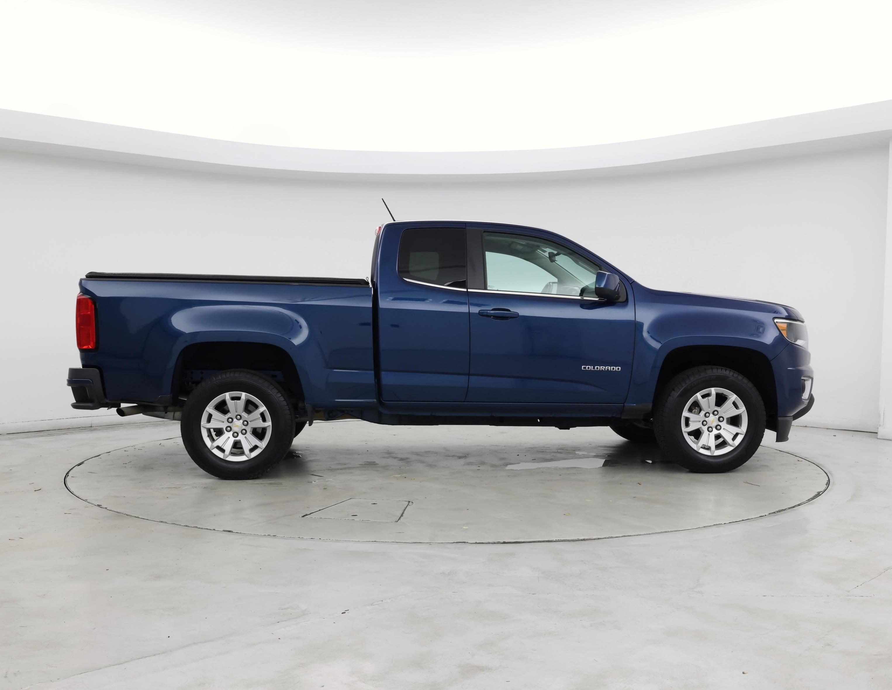 Thumbnail: 2019 Chevrolet Colorado - 7