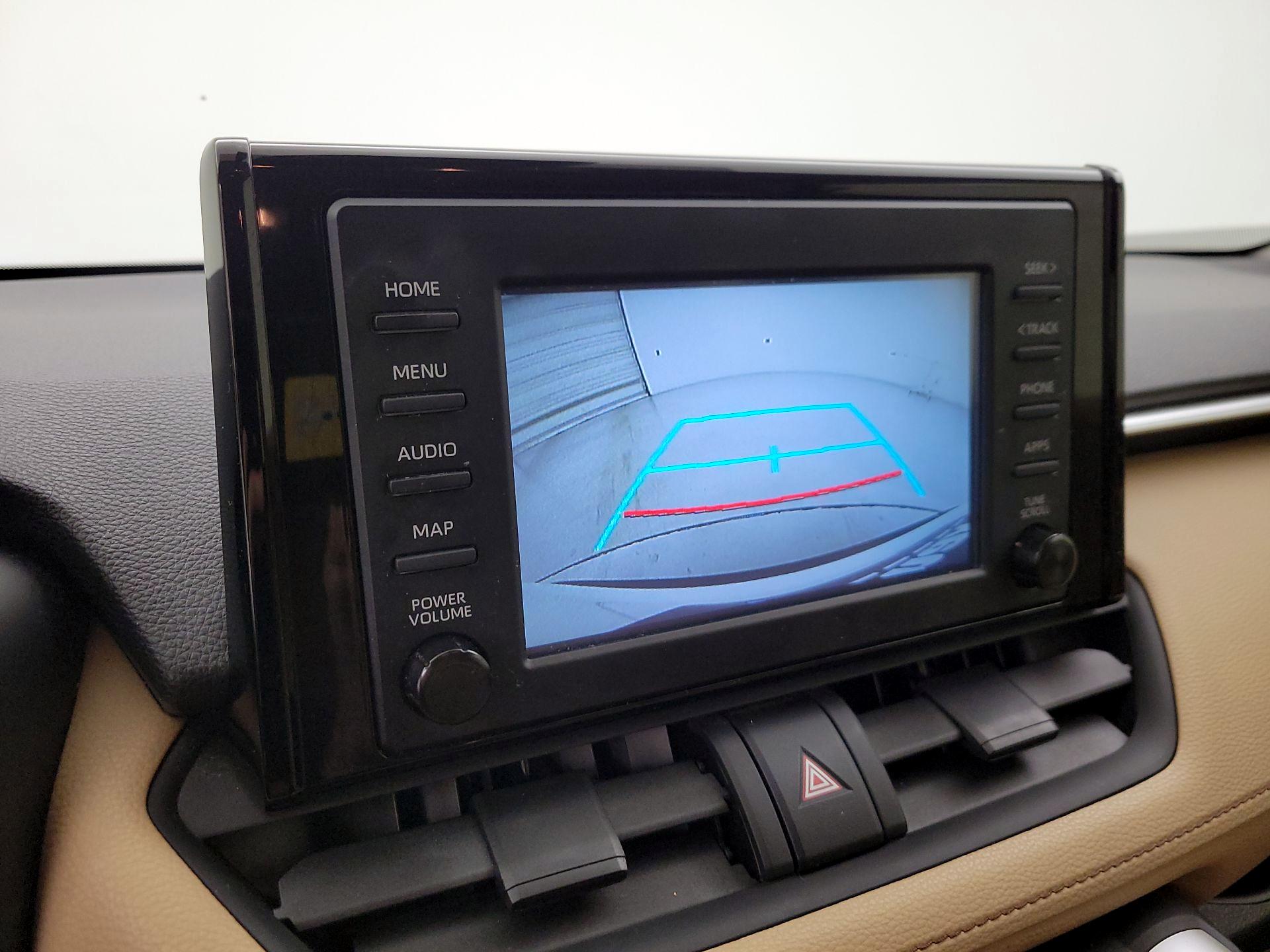 Thumbnail: 2019 Toyota RAV4 - 15