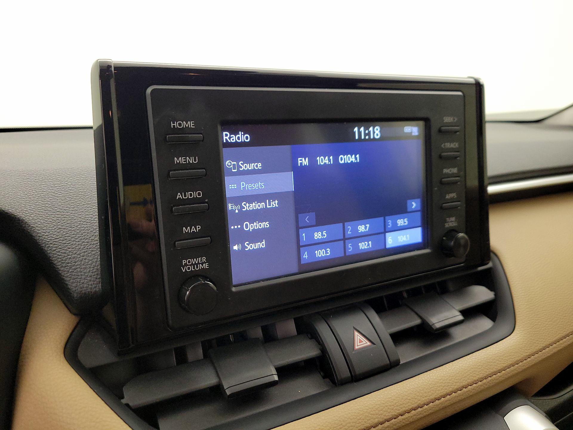 Thumbnail: 2019 Toyota RAV4 - 16