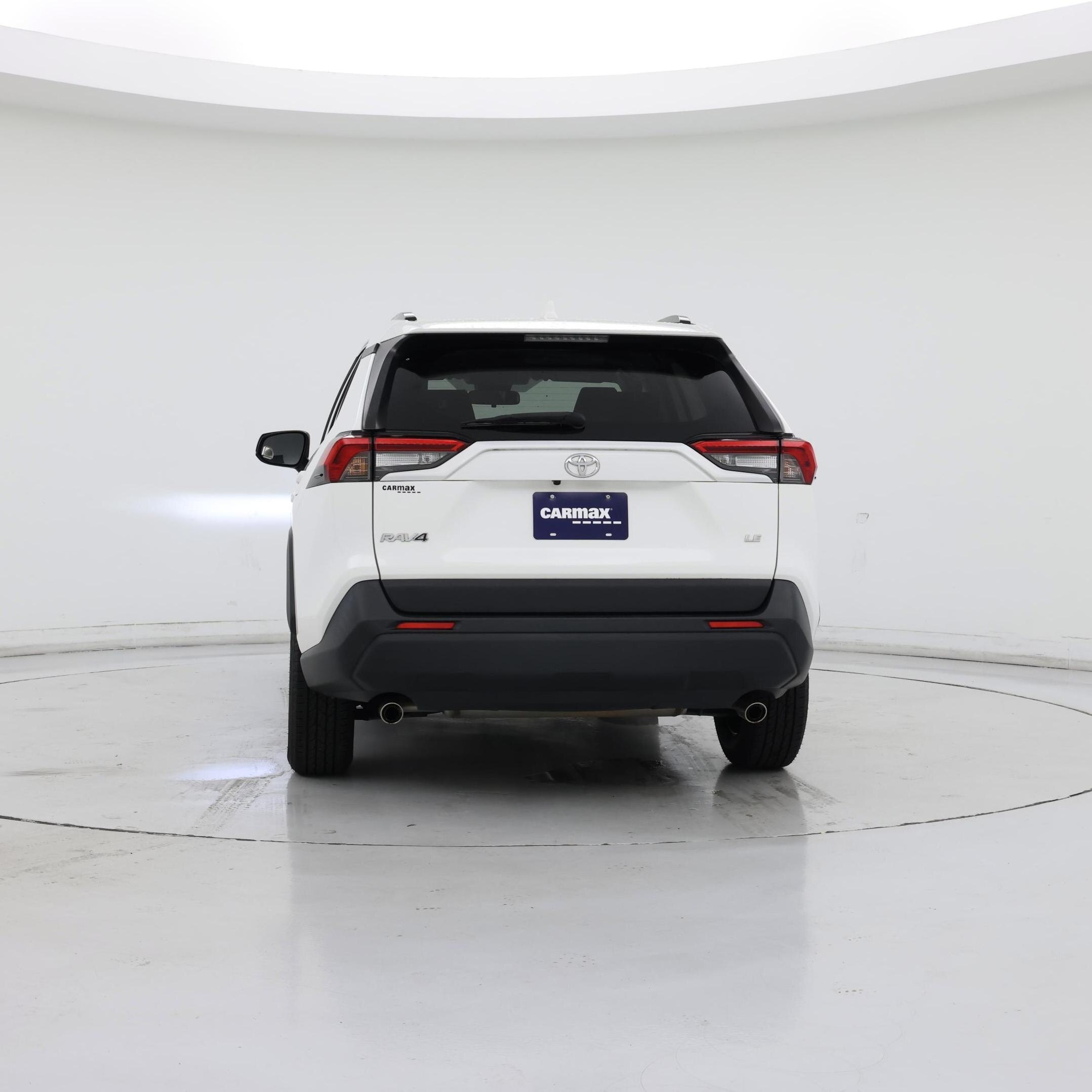 Thumbnail: 2019 Toyota RAV4 - 6