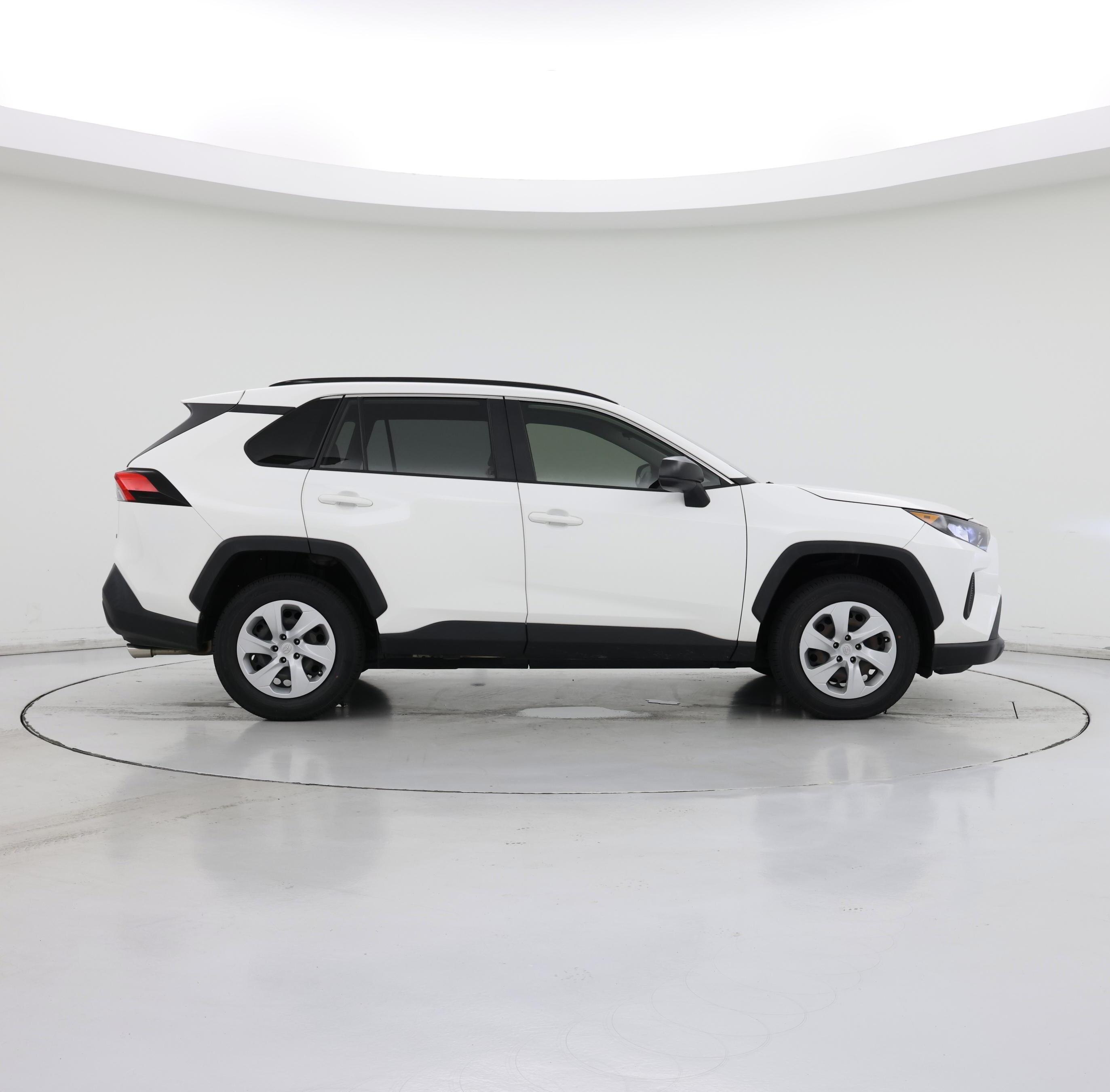 Thumbnail: 2019 Toyota RAV4 - 7