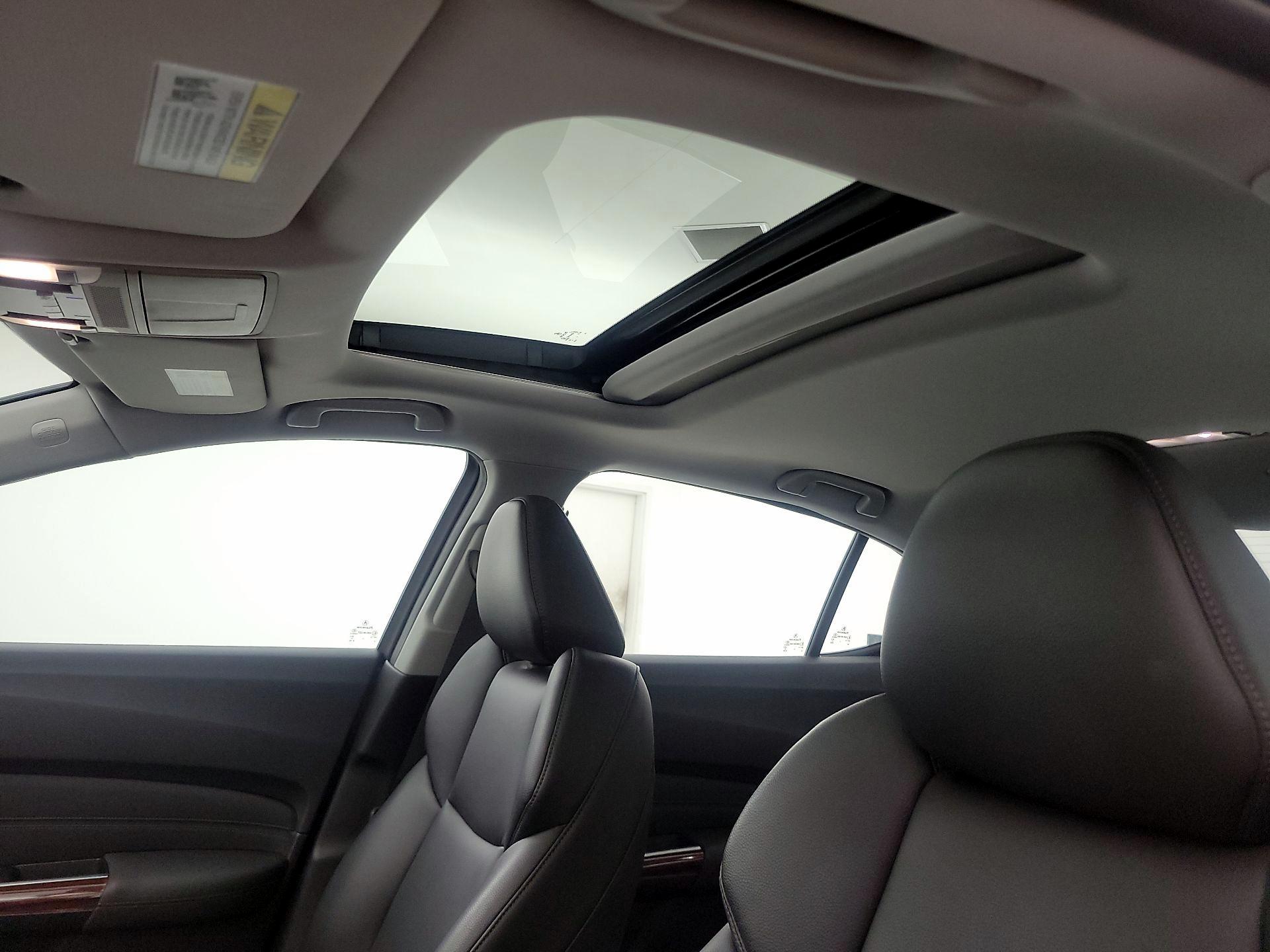 Thumbnail: 2015 Acura TLX - 19