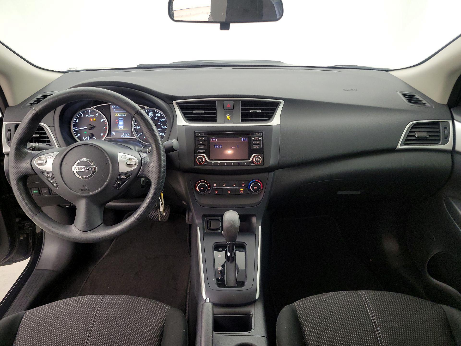 Thumbnail: 2018 Nissan Sentra - 9