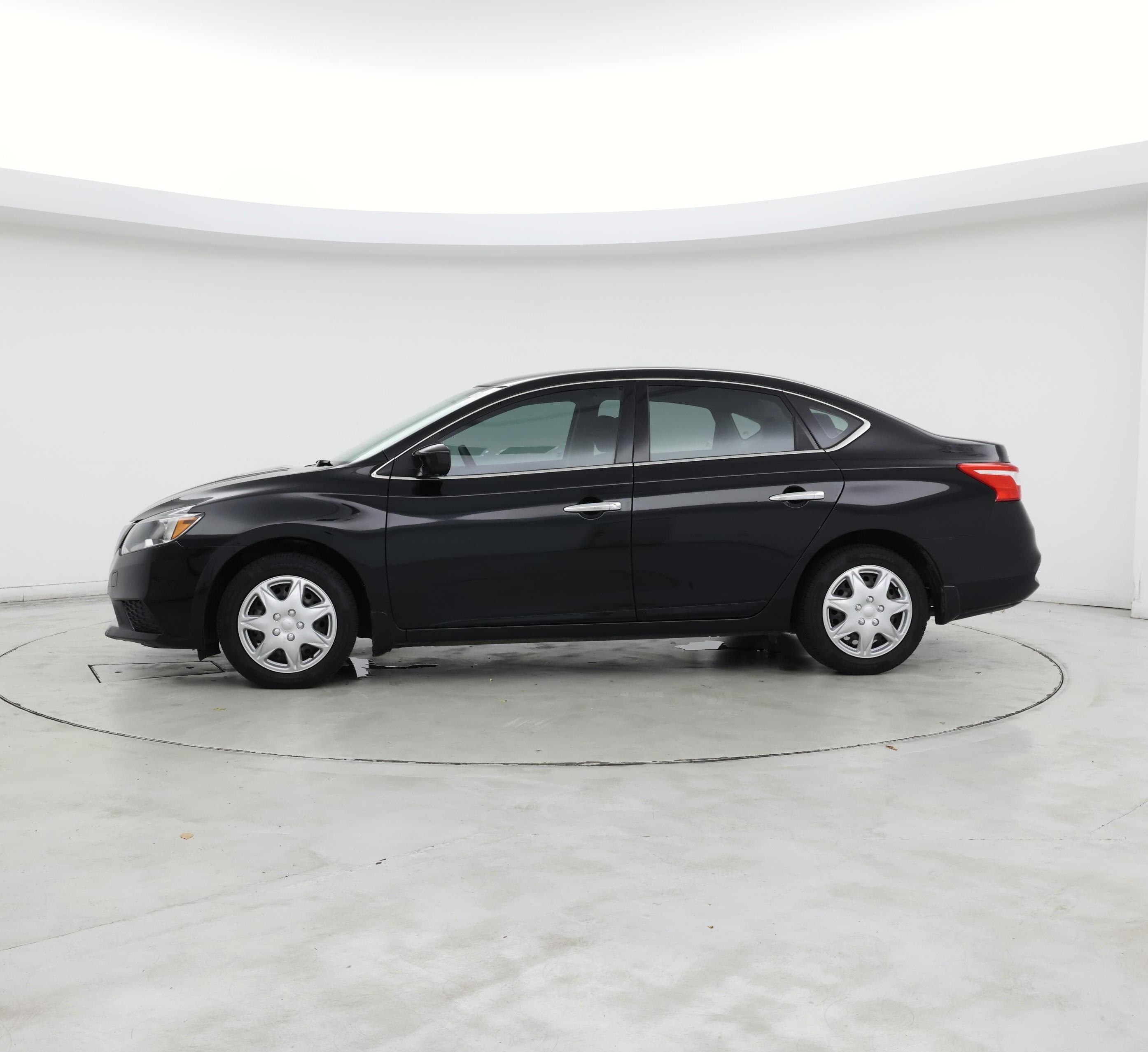 Thumbnail: 2018 Nissan Sentra - 3