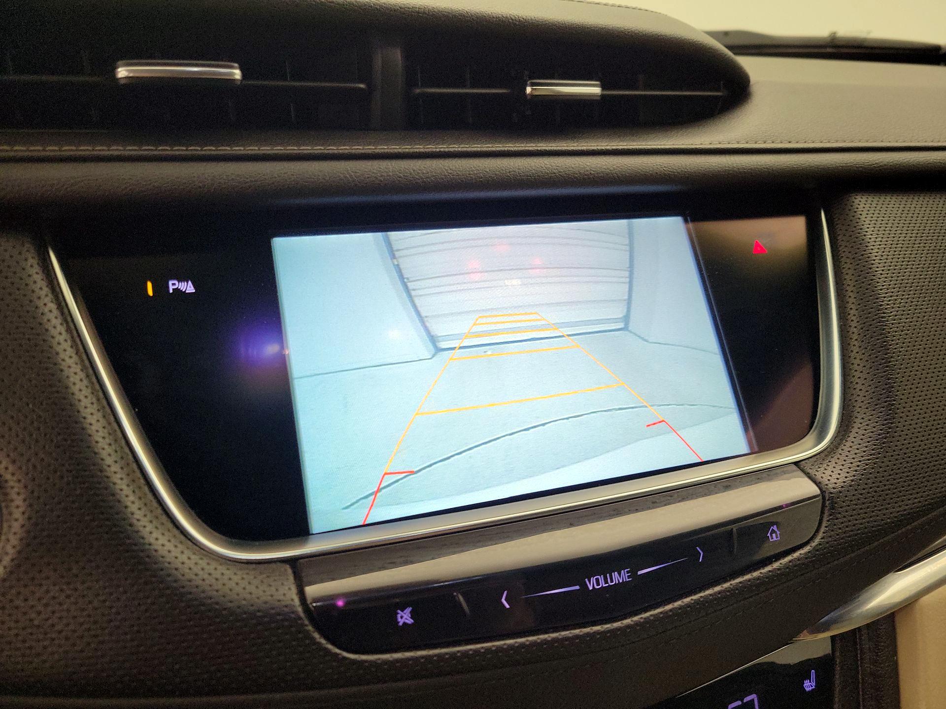 Thumbnail: 2017 Cadillac XT5 - 14