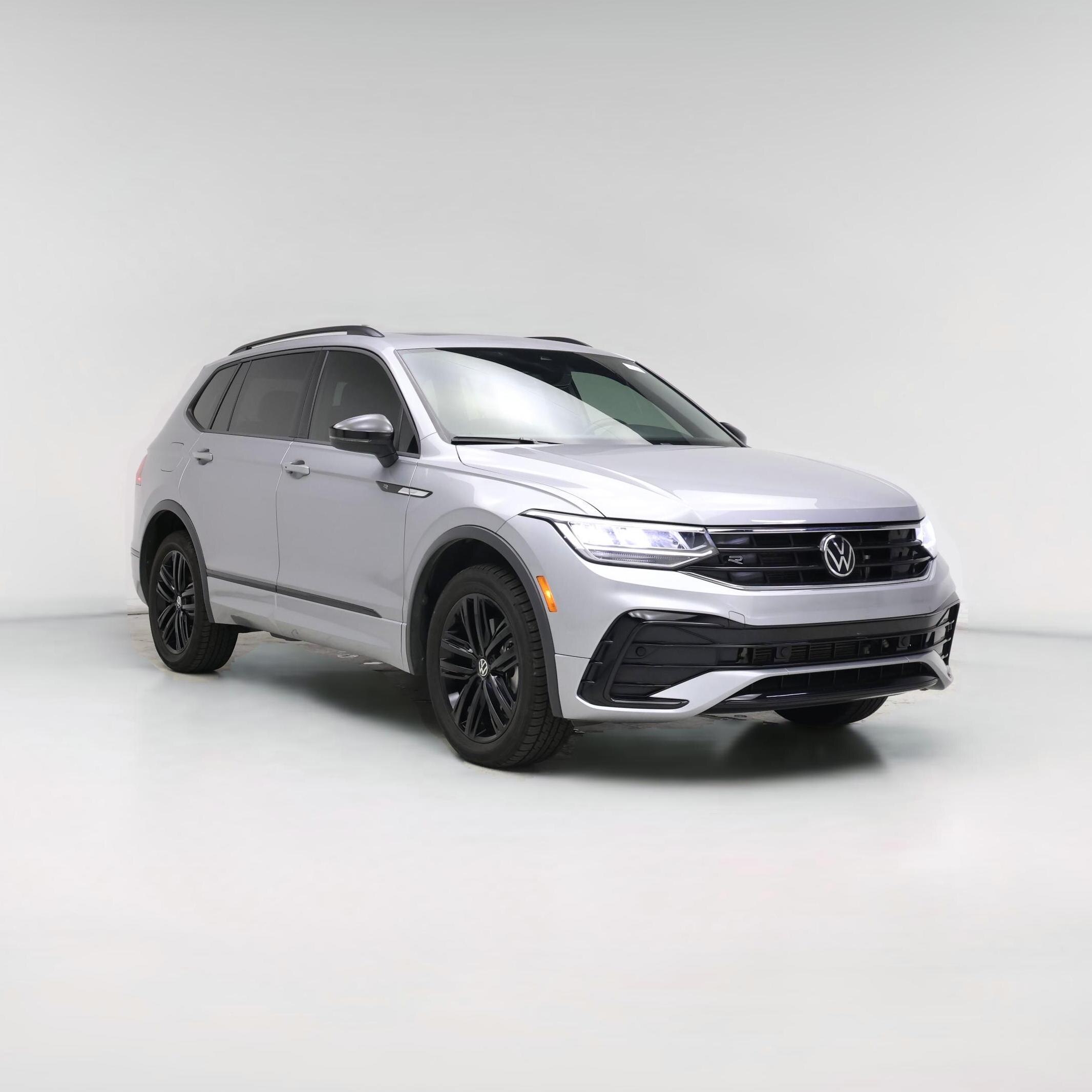 Thumbnail: 2022 Volkswagen Tiguan - 1