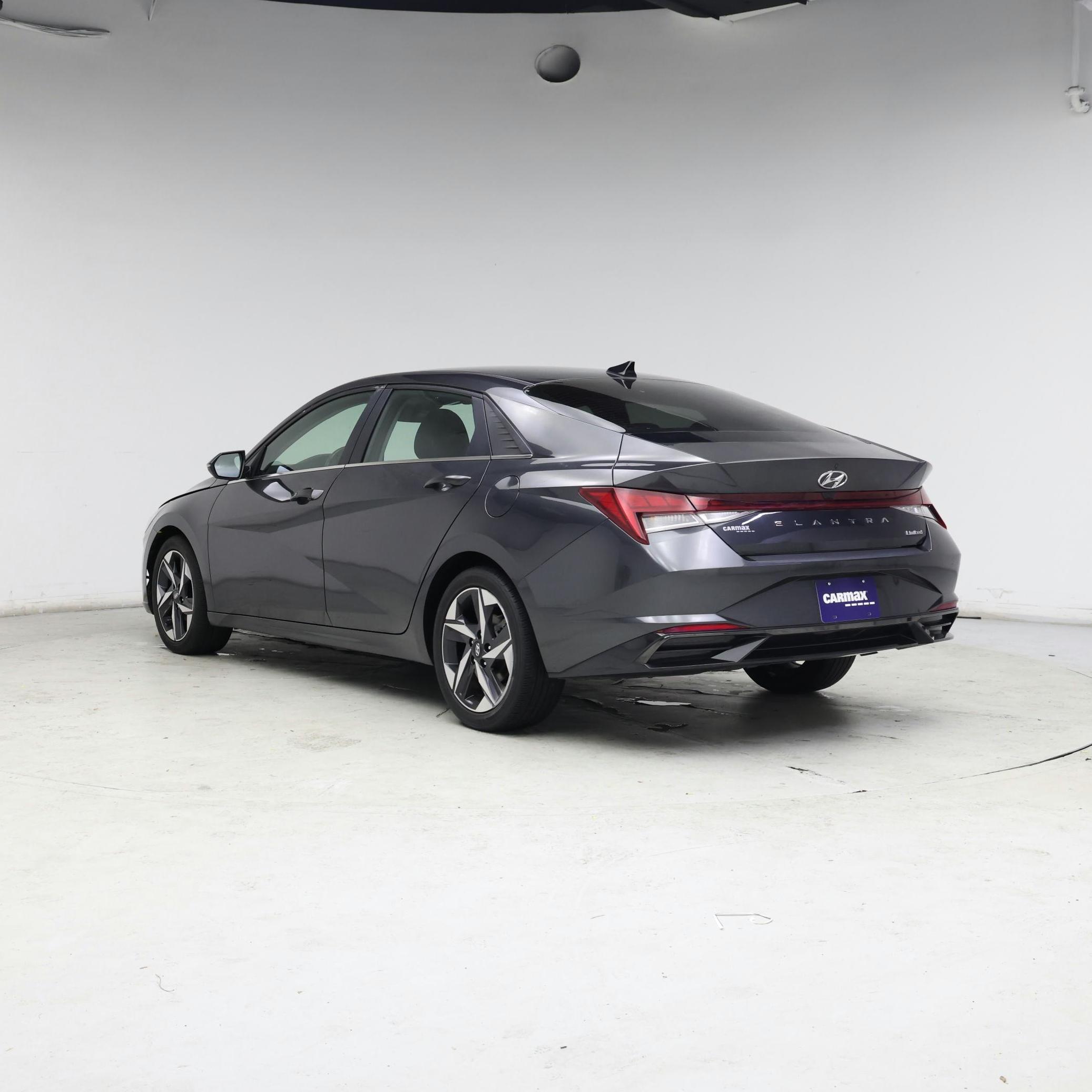 Thumbnail: 2023 Hyundai Elantra - 2