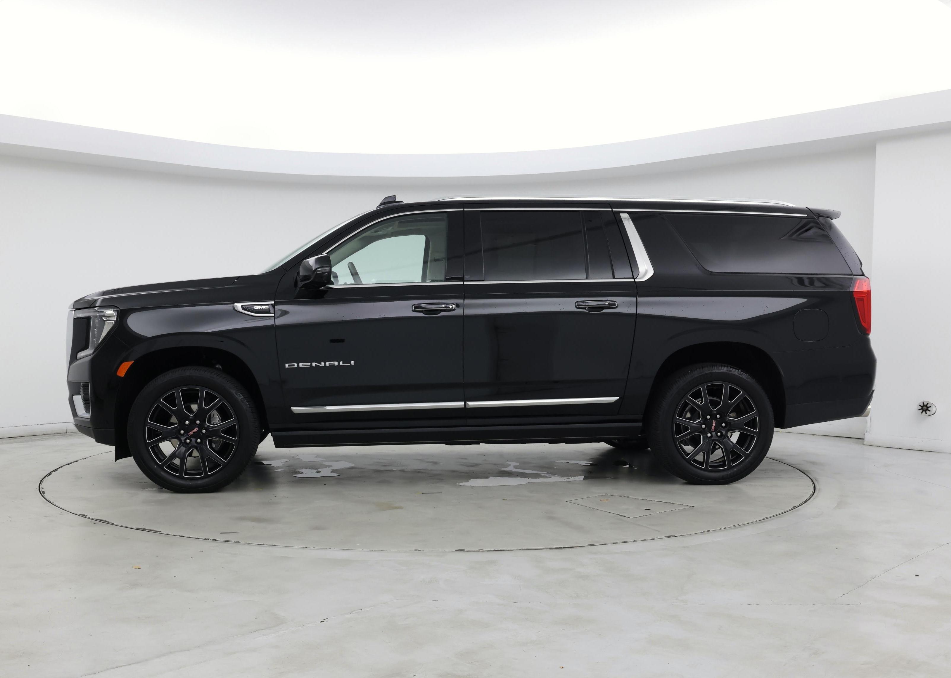 Thumbnail: 2024 GMC Yukon XL - 3
