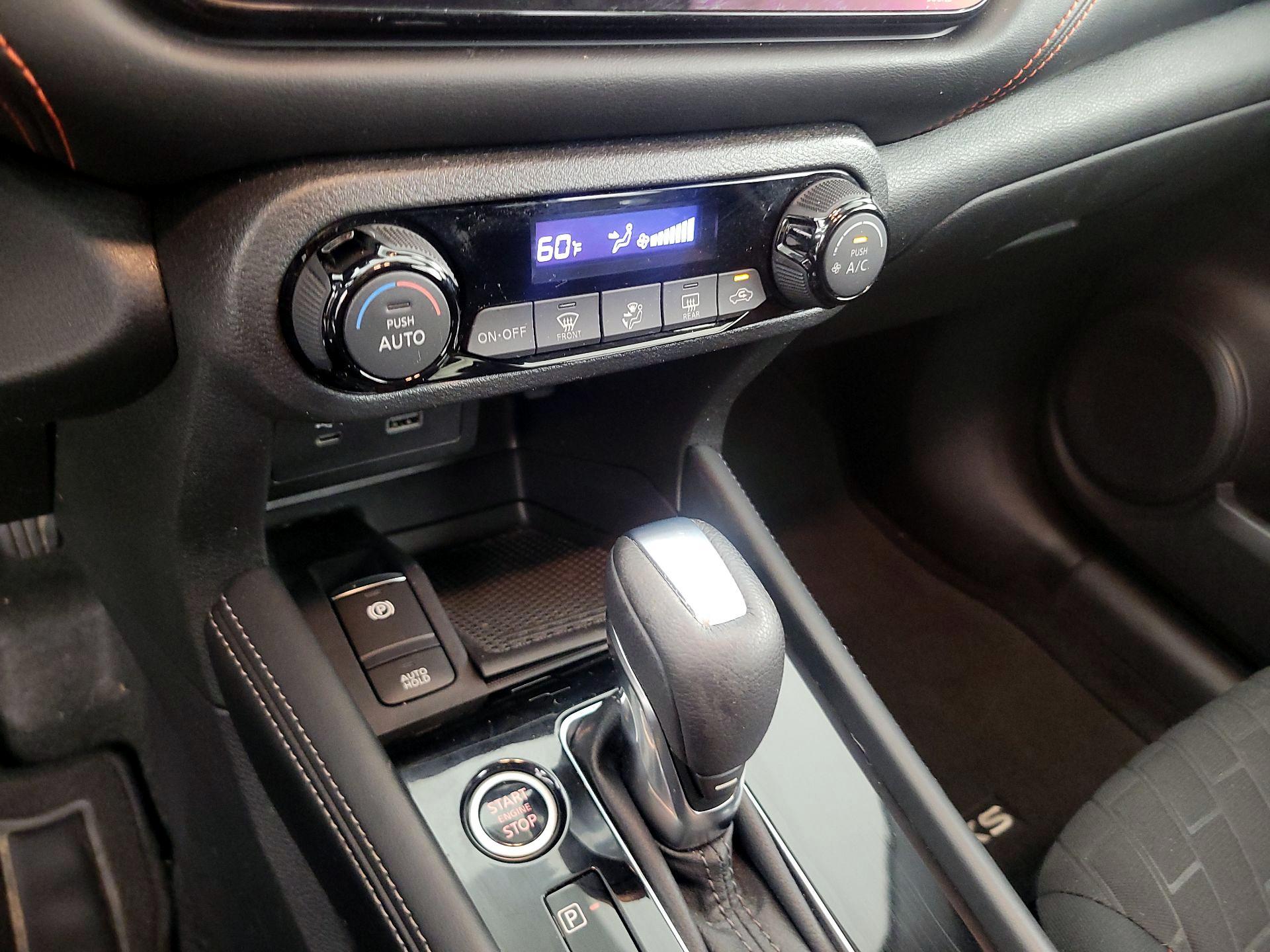 Thumbnail: 2021 Nissan Kicks - 16