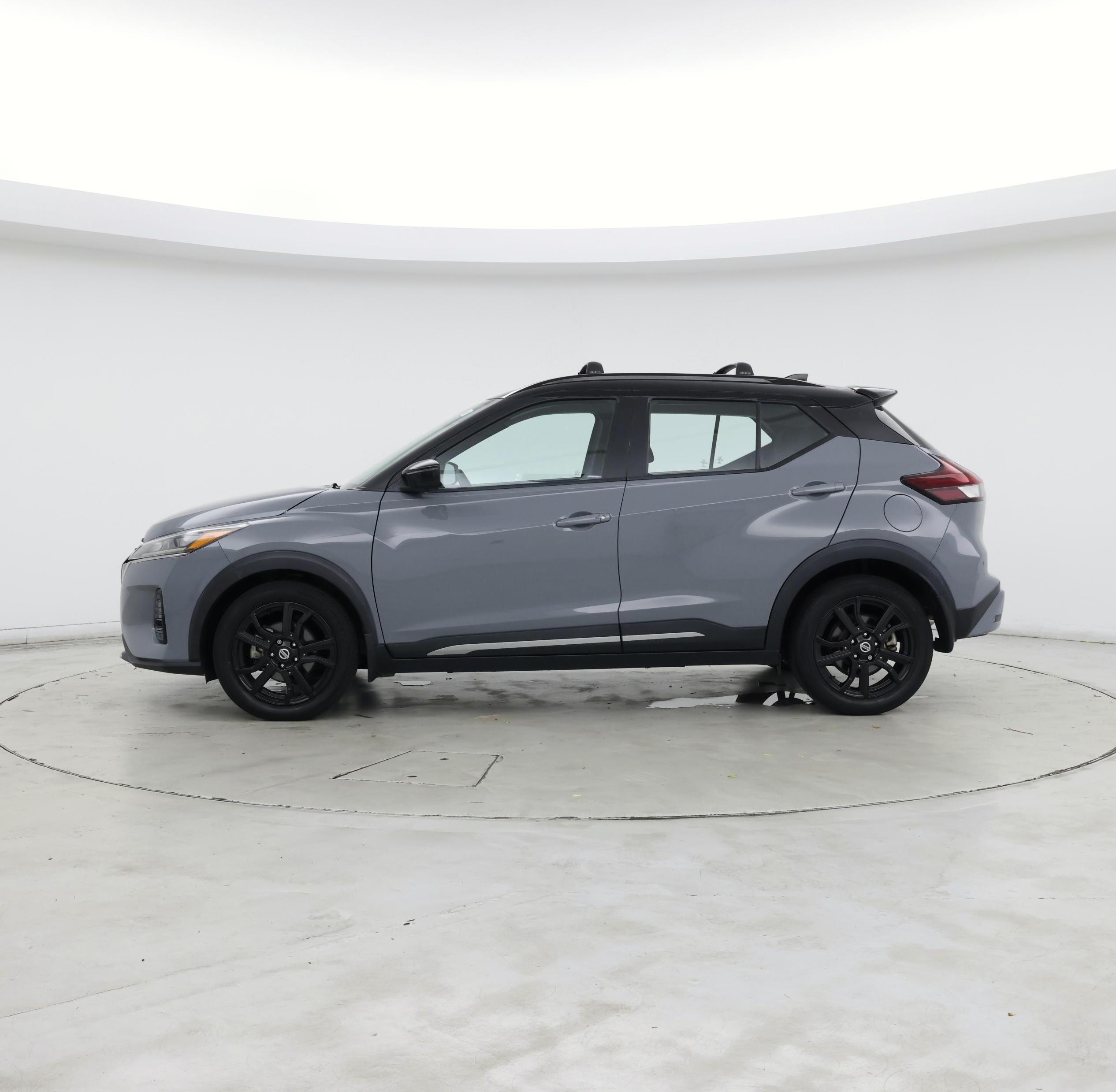 Thumbnail: 2021 Nissan Kicks - 3