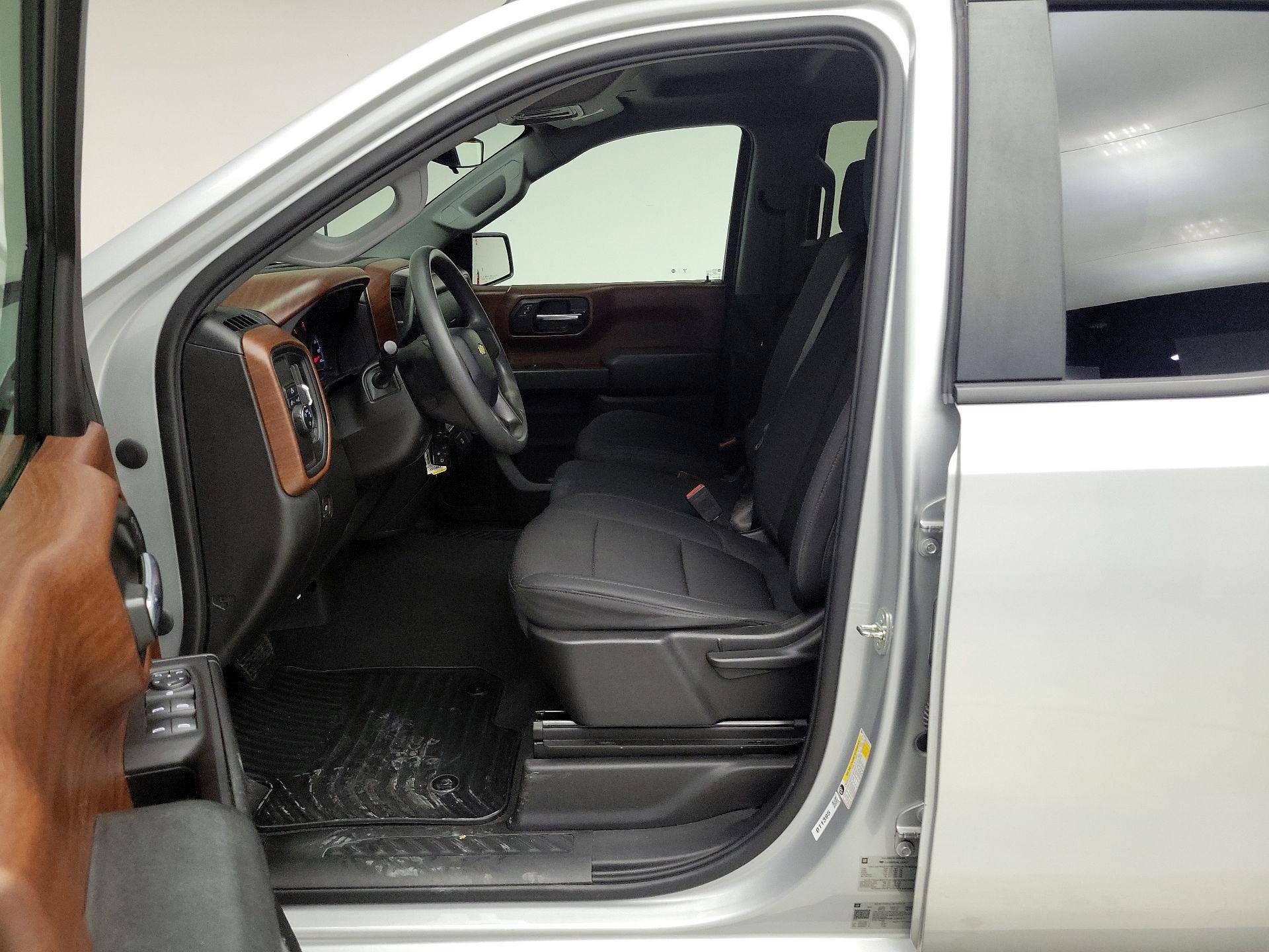 Thumbnail: 2020 Chevrolet Silverado 1500 - 11