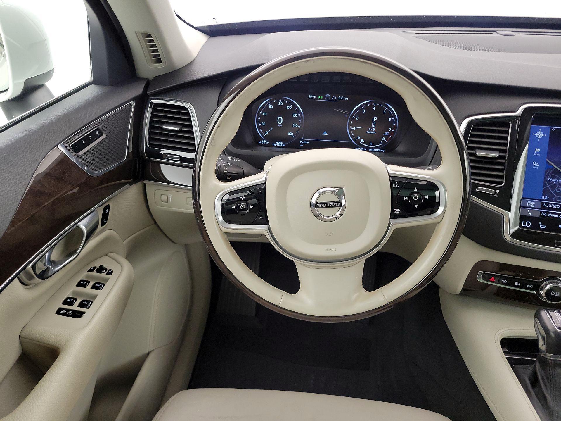 Thumbnail: 2017 Volvo XC90 - 10