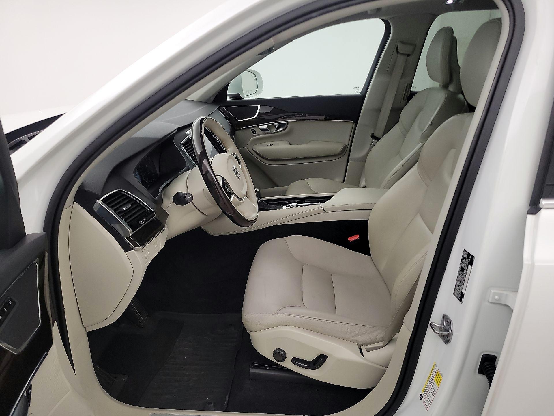 Thumbnail: 2017 Volvo XC90 - 11
