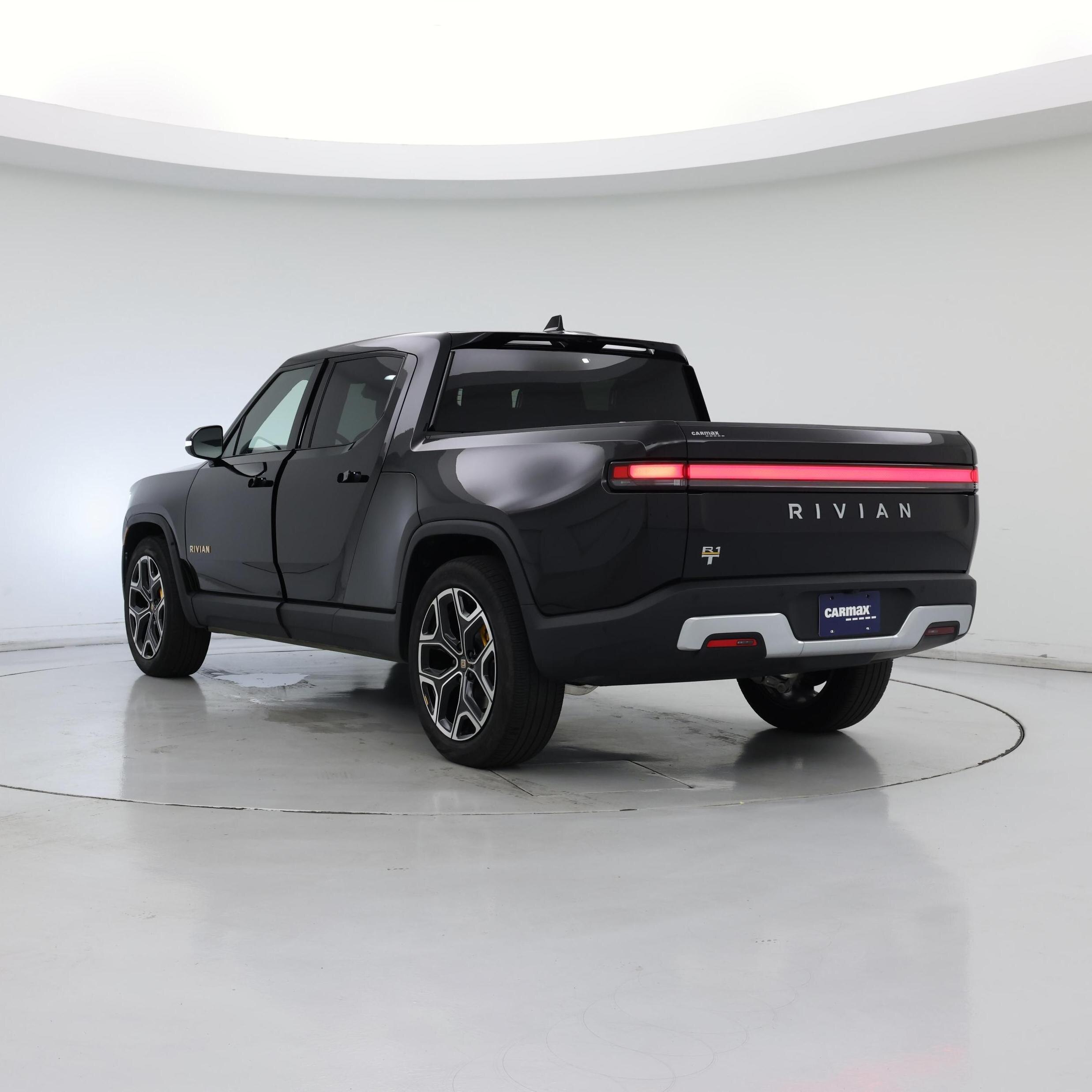 Thumbnail: 2023 Rivian R1T - 2
