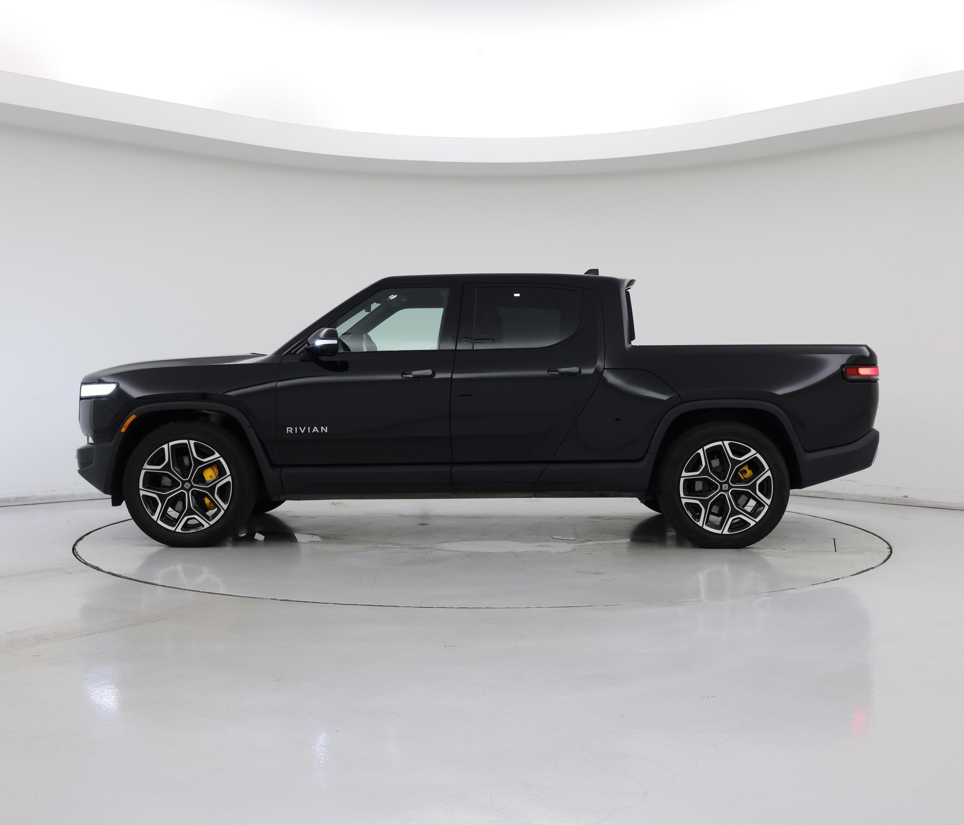 Thumbnail: 2023 Rivian R1T - 3