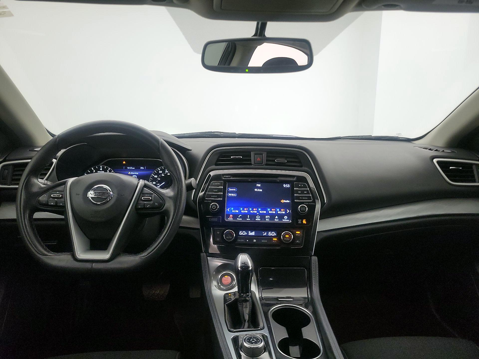 Thumbnail: 2016 Nissan Maxima - 9