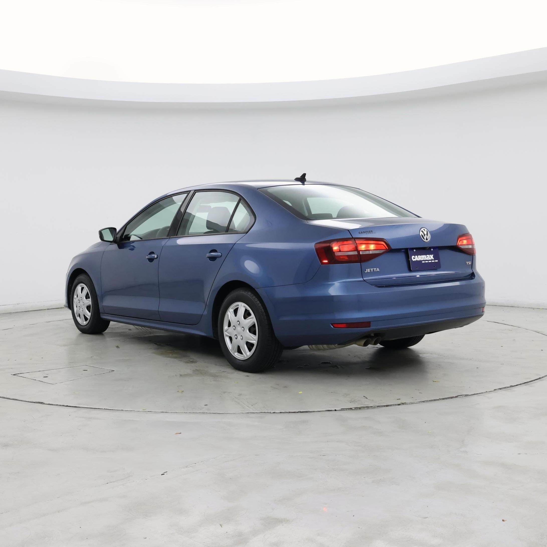 Thumbnail: 2016 Volkswagen Jetta - 2