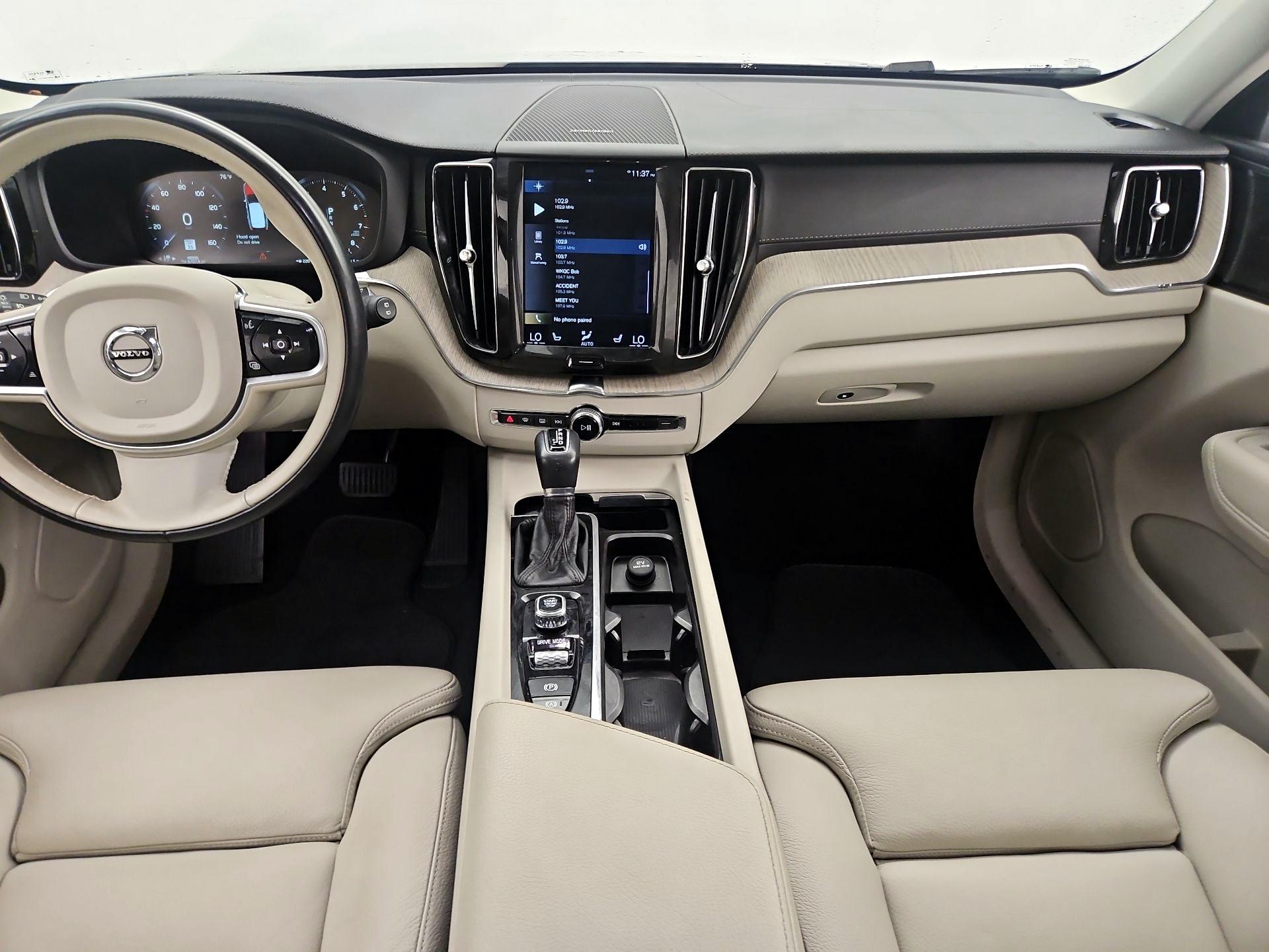 Thumbnail: 2019 Volvo XC60 - 9