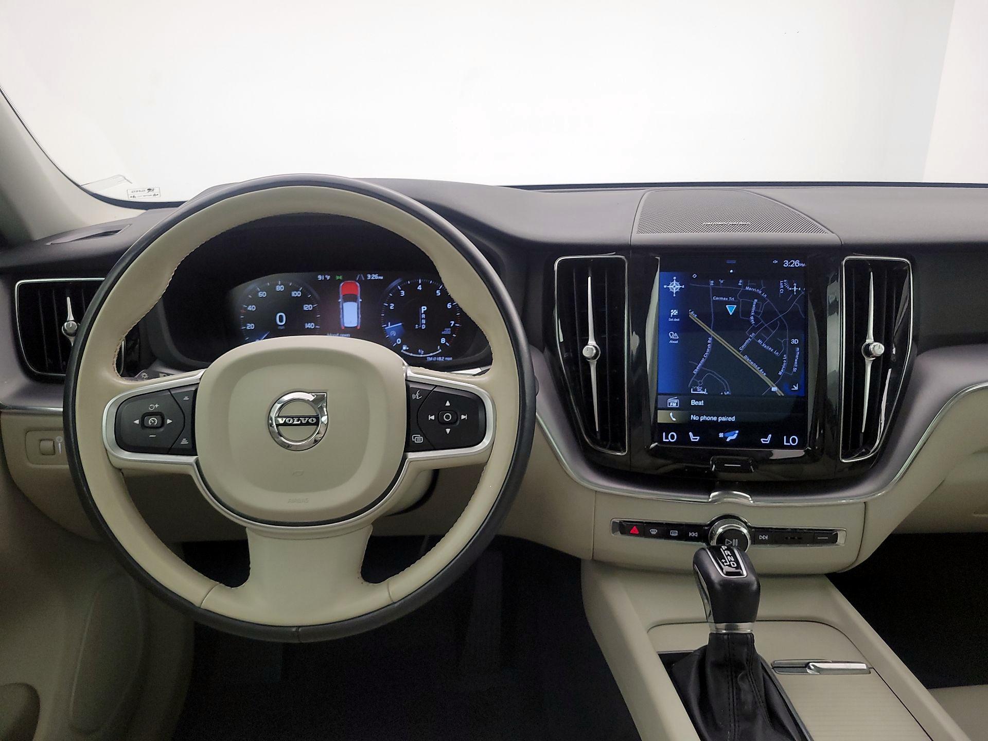 Thumbnail: 2020 Volvo XC60 - 10