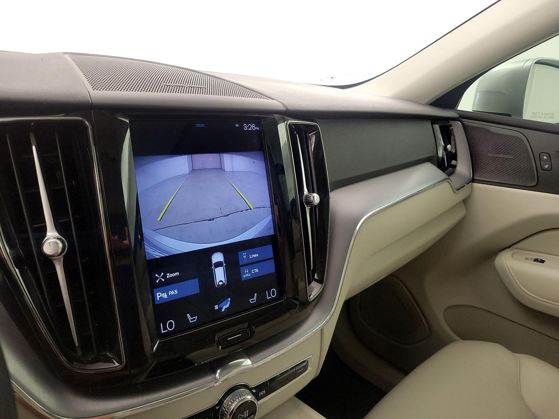 Thumbnail: 2020 Volvo XC60 - 15