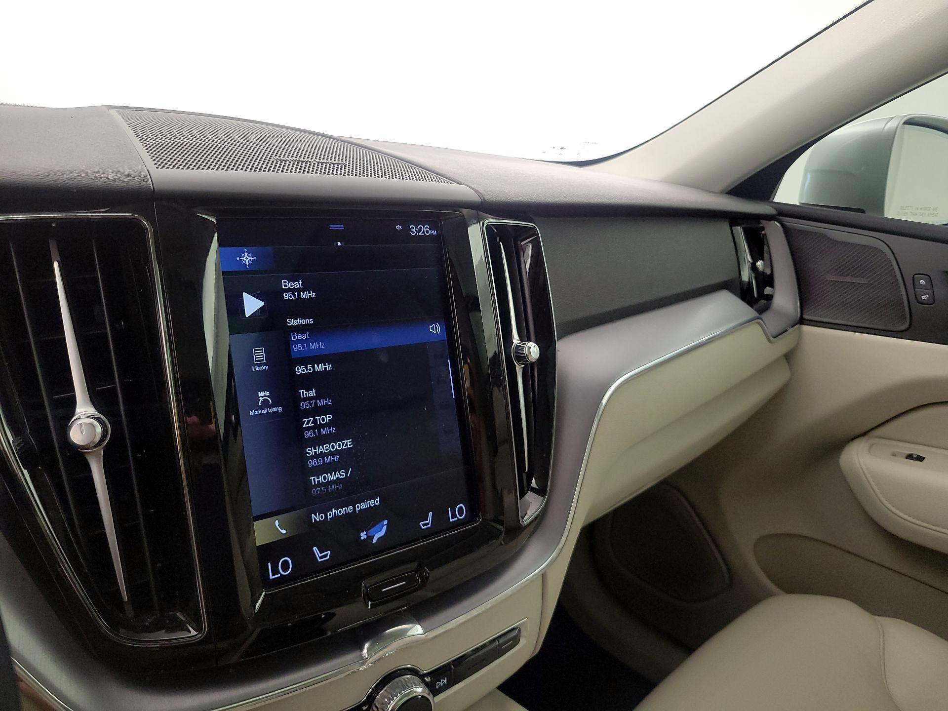 Thumbnail: 2020 Volvo XC60 - 16