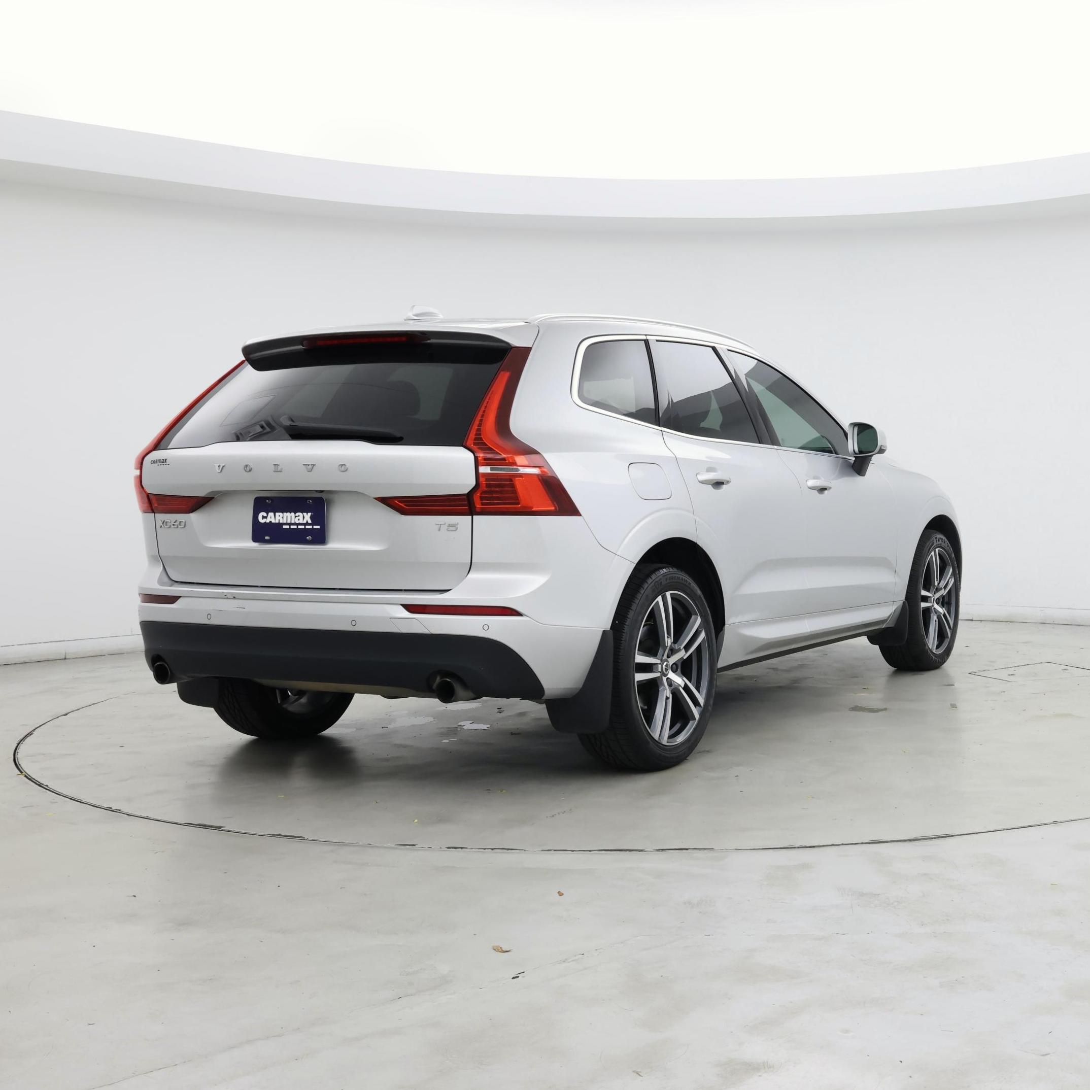 Thumbnail: 2020 Volvo XC60 - 8