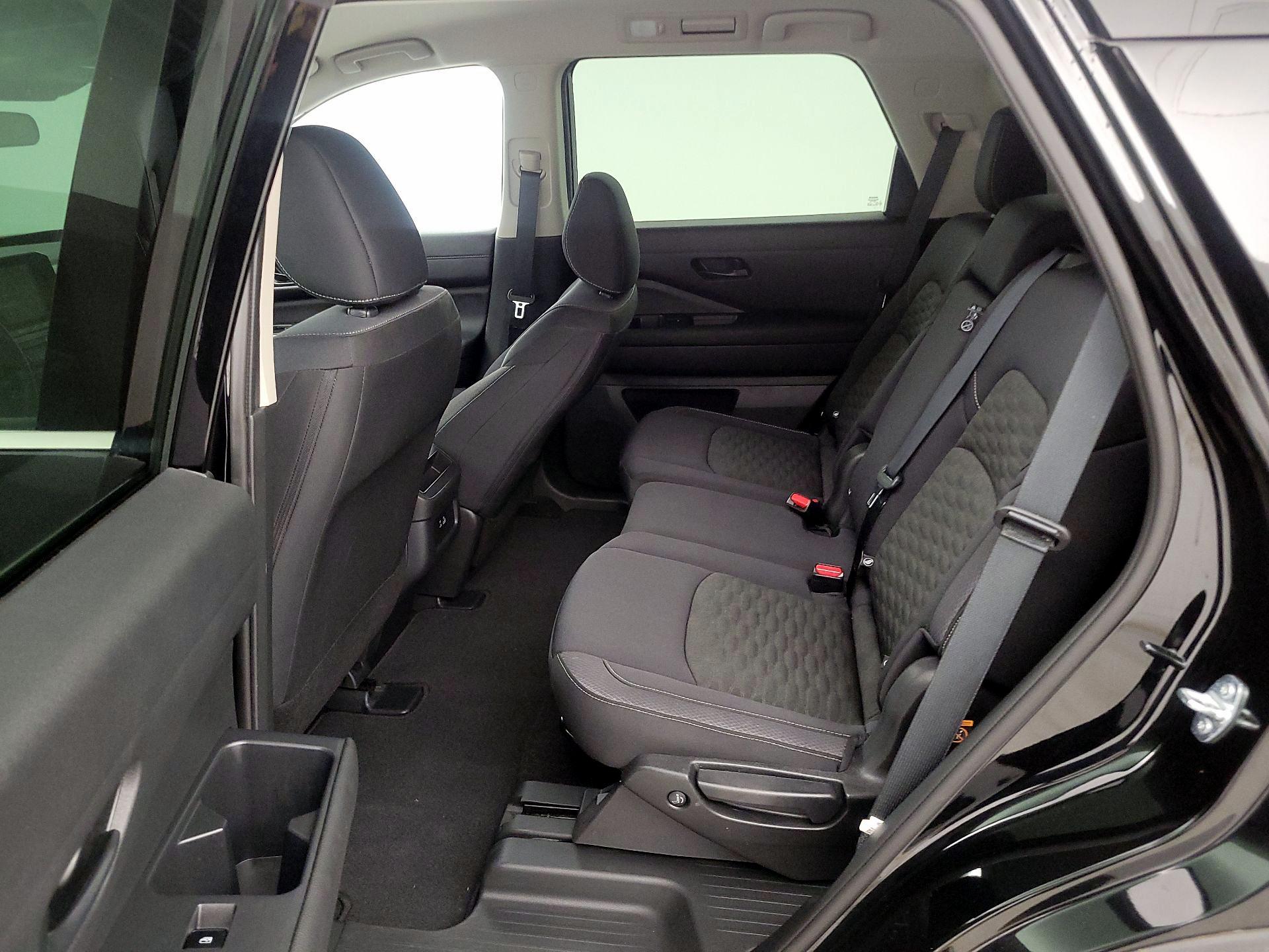 Thumbnail: 2024 Nissan Pathfinder - 19