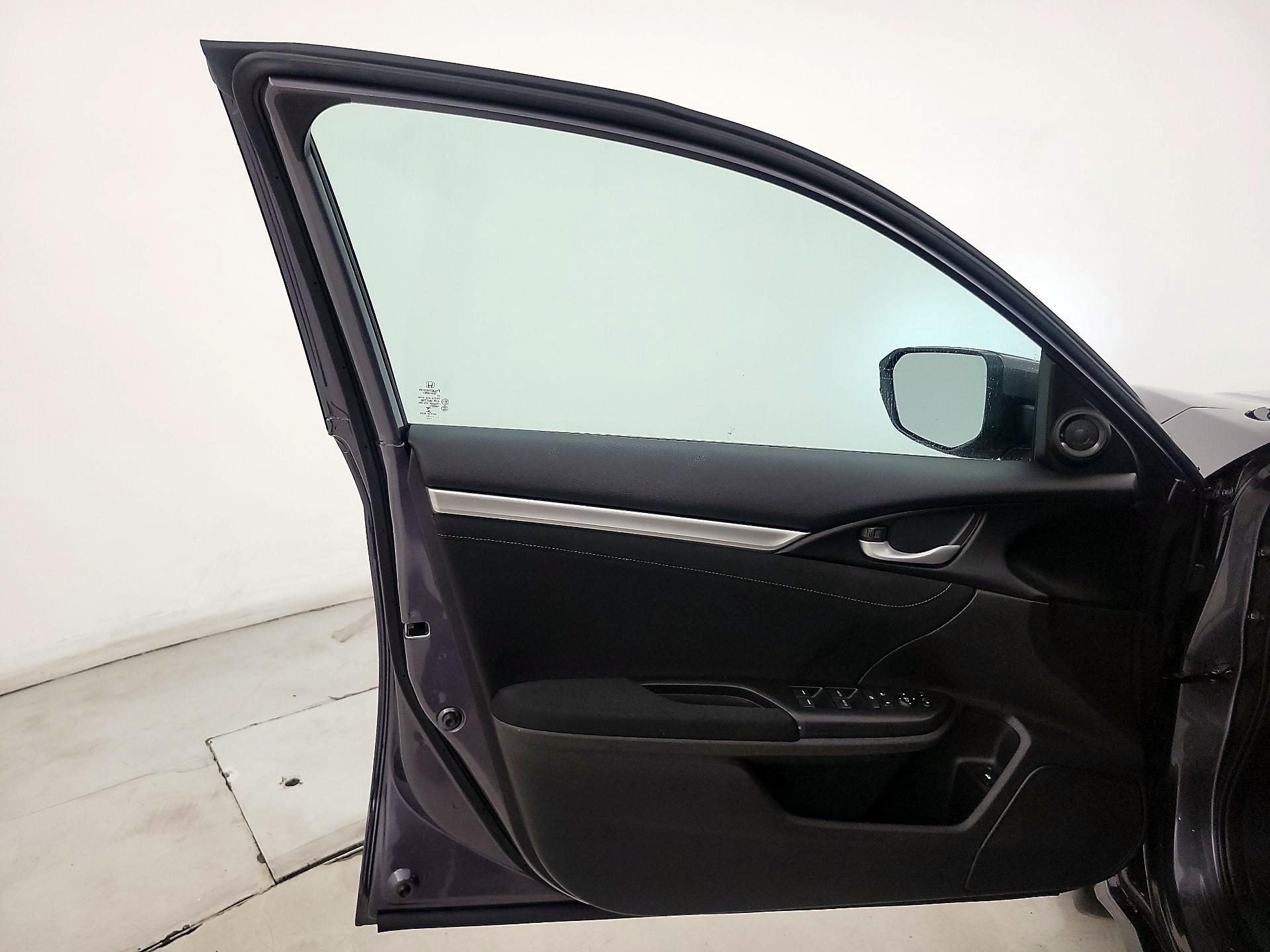 Thumbnail: 2019 Honda Civic - 12