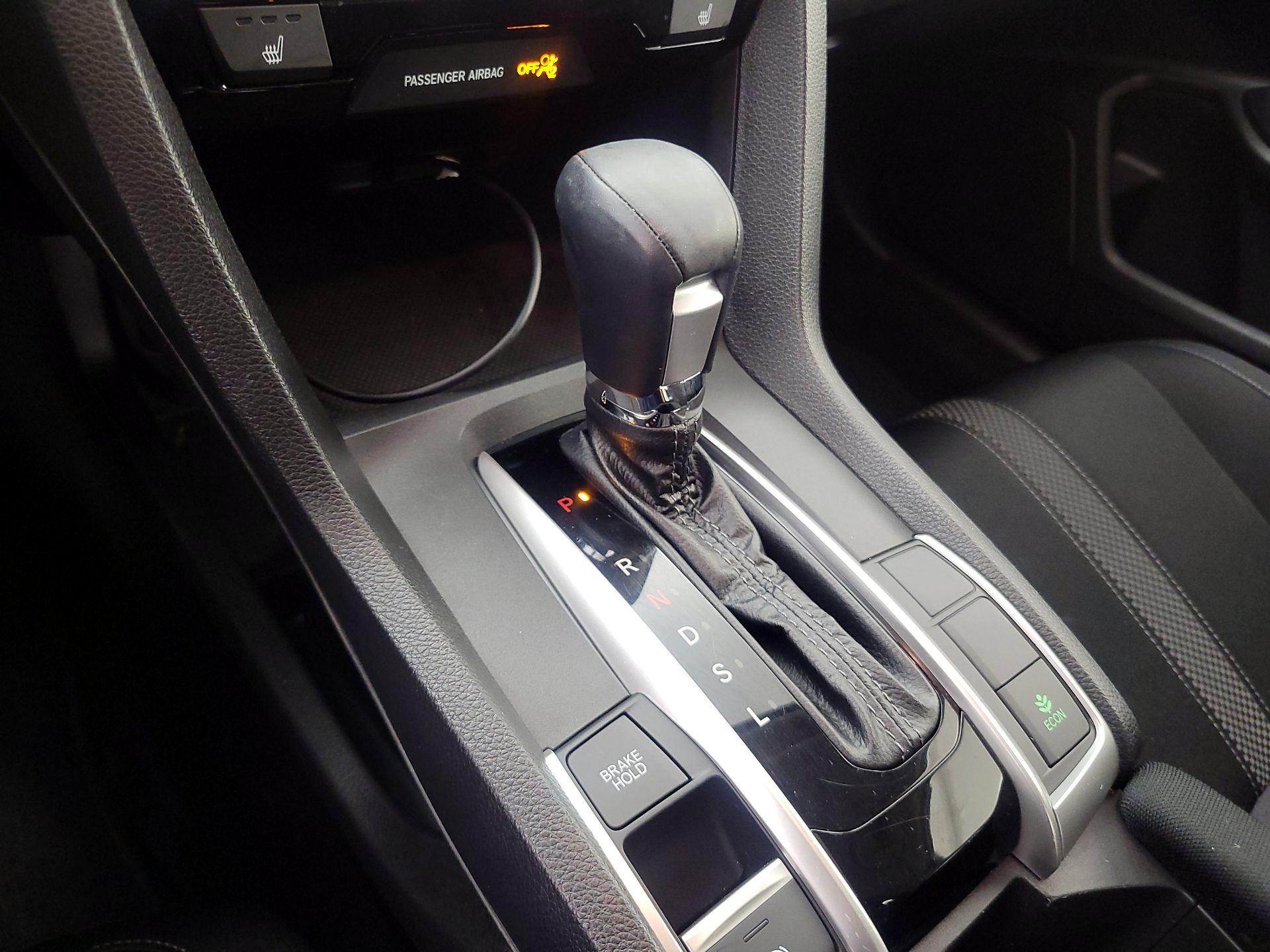 Thumbnail: 2019 Honda Civic - 17