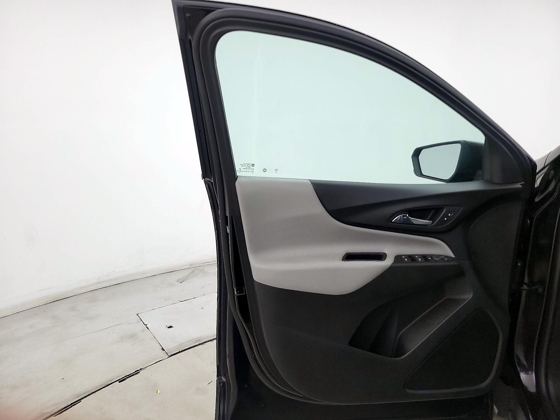Thumbnail: 2019 Chevrolet Equinox - 12