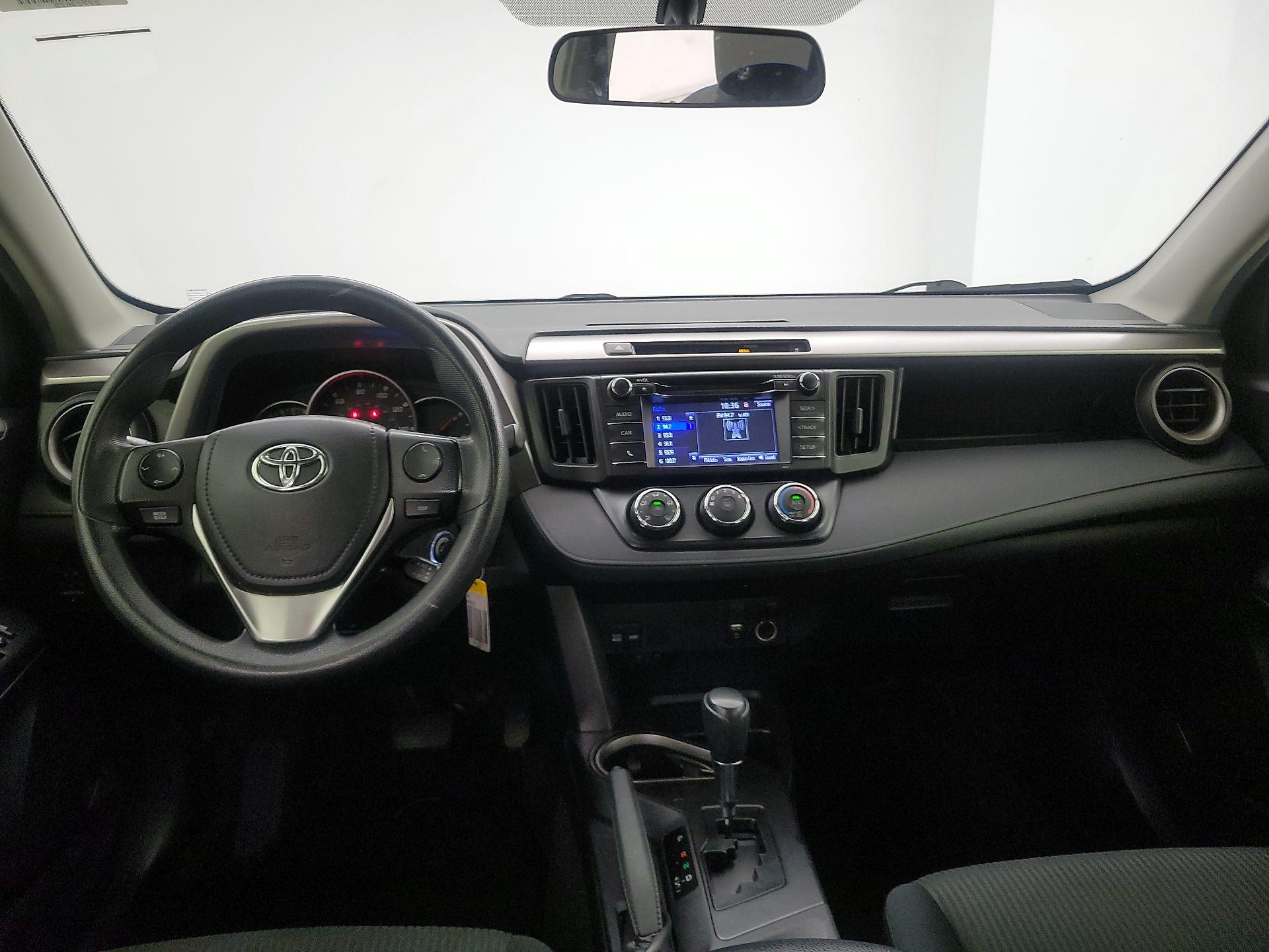 Thumbnail: 2016 Toyota RAV4 - 9