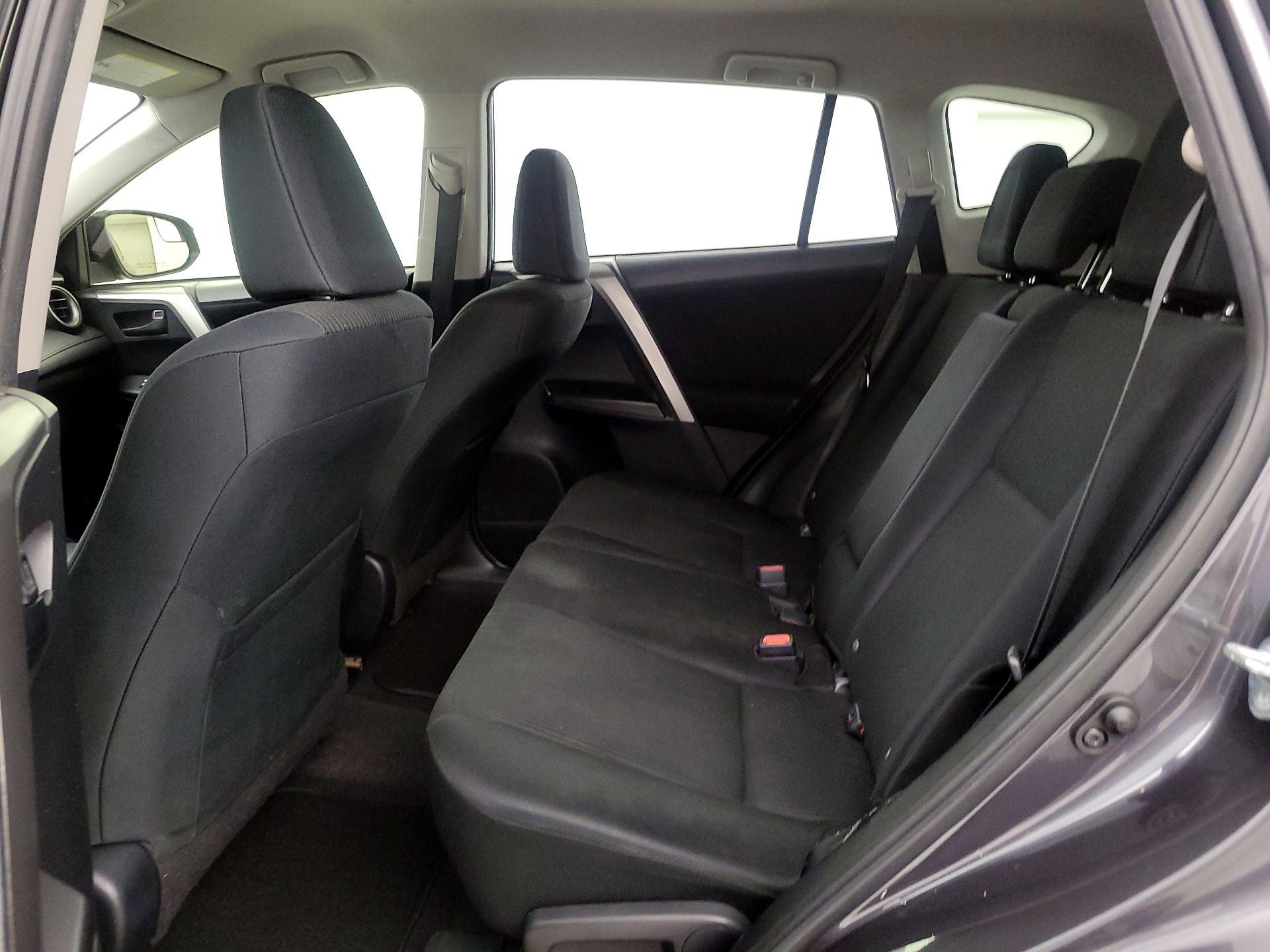 Thumbnail: 2016 Toyota RAV4 - 19
