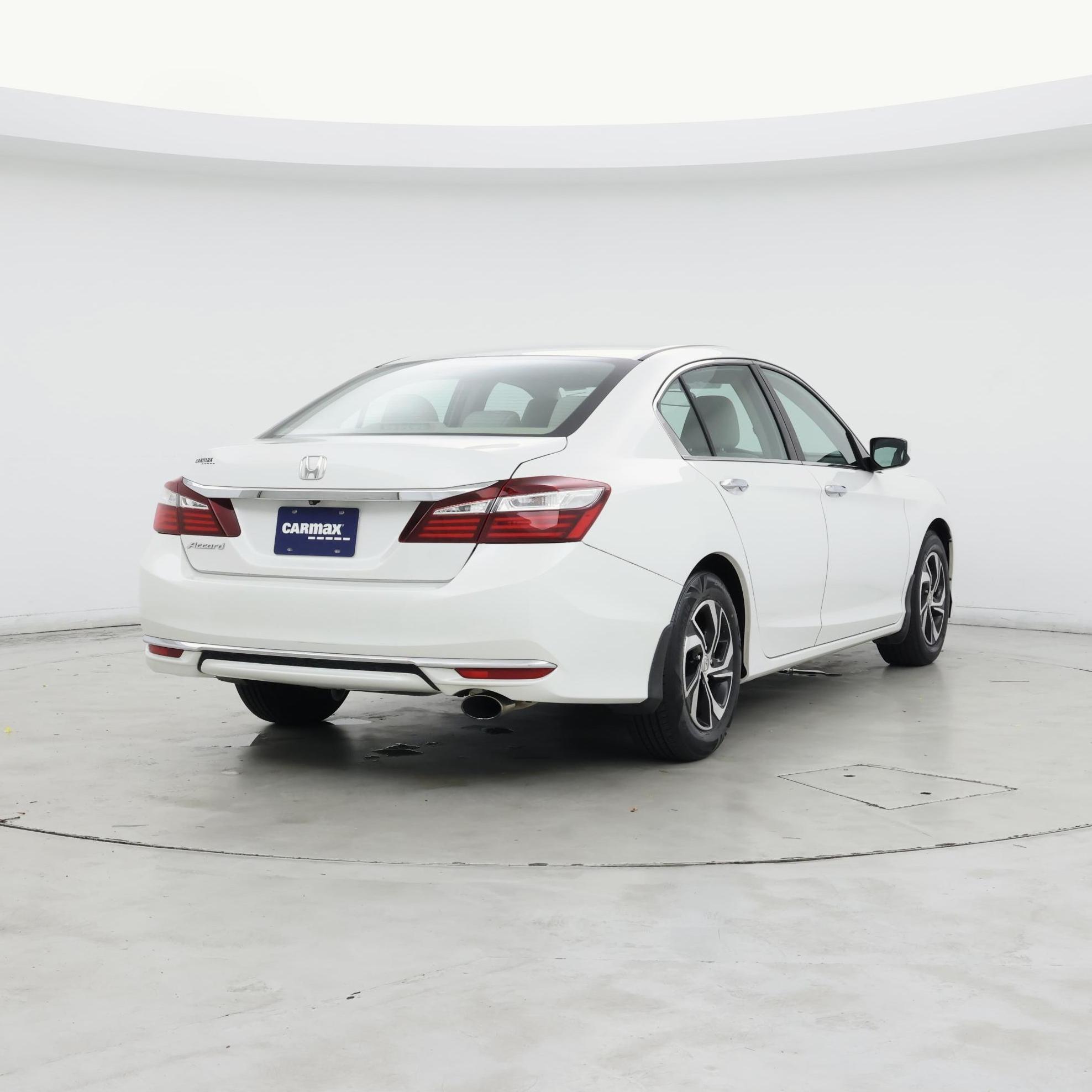 Thumbnail: 2017 Honda Accord - 8