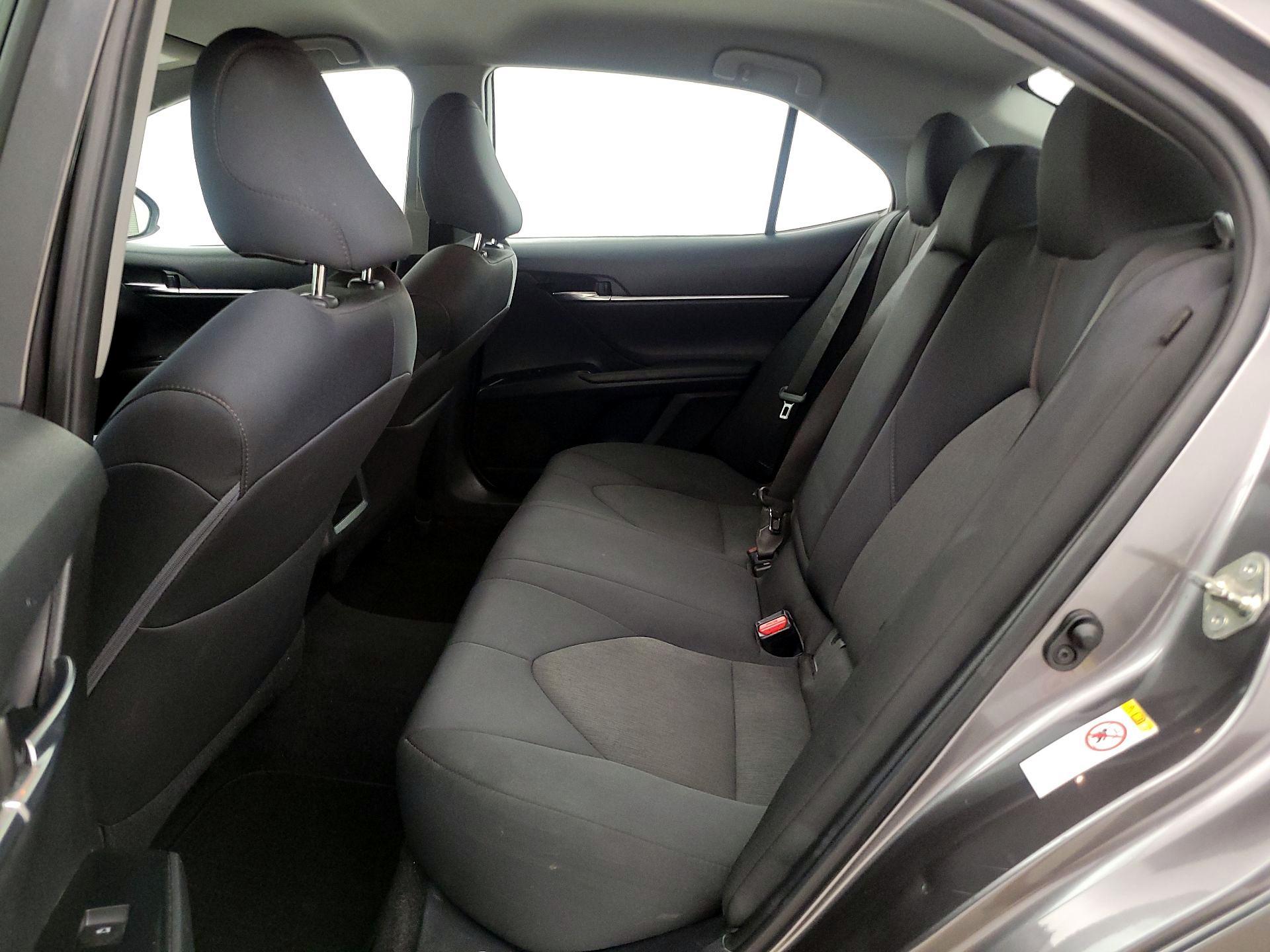 Thumbnail: 2018 Toyota Camry - 19