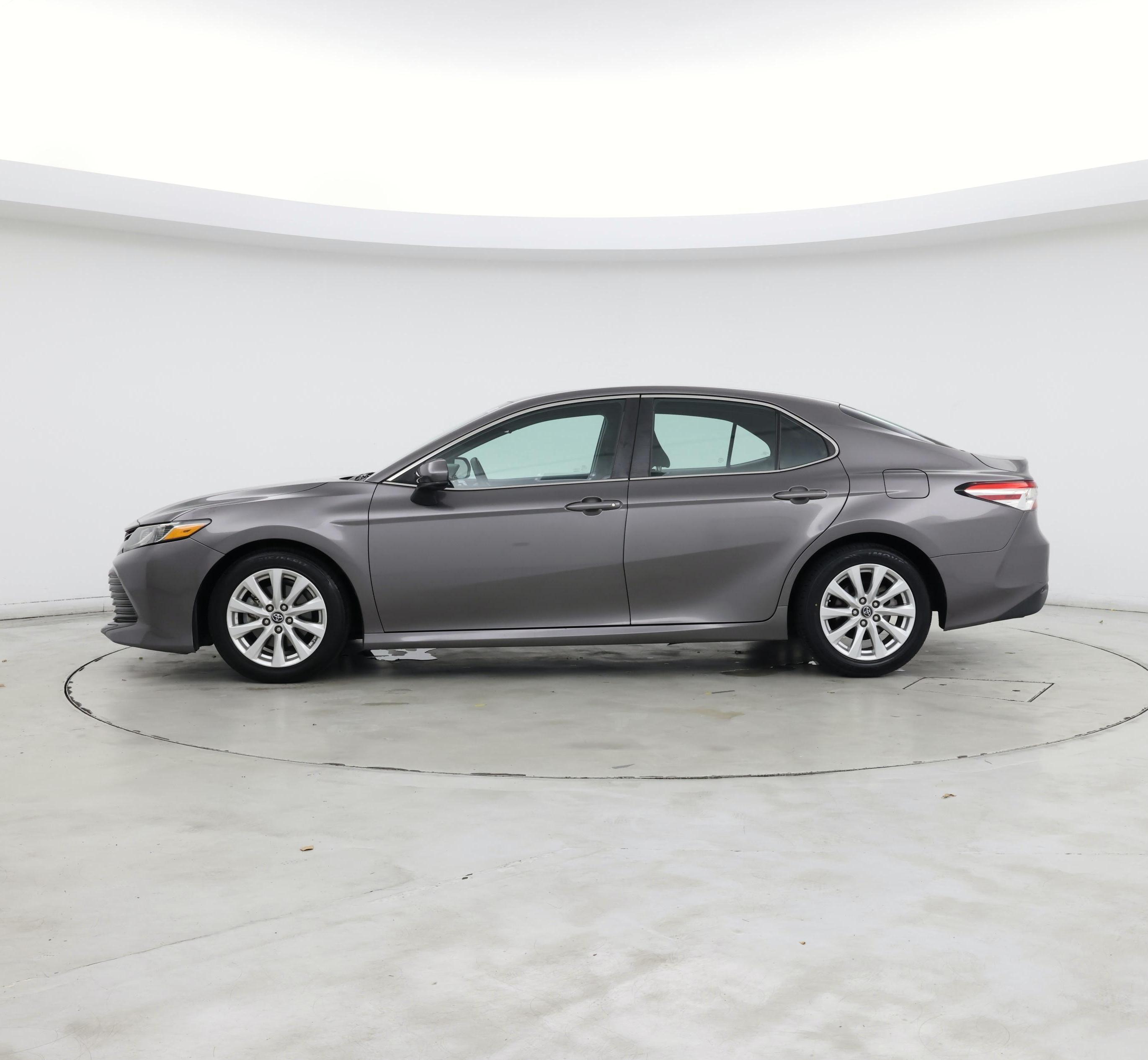 Thumbnail: 2018 Toyota Camry - 3