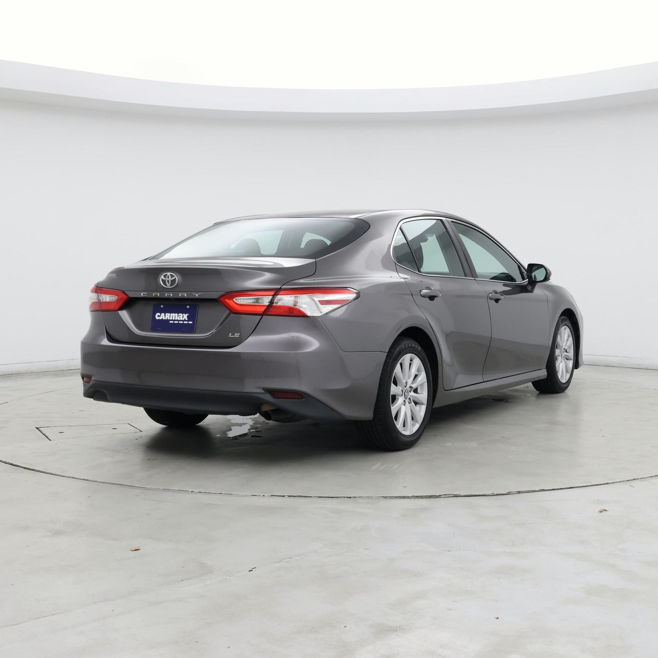 Thumbnail: 2018 Toyota Camry - 8