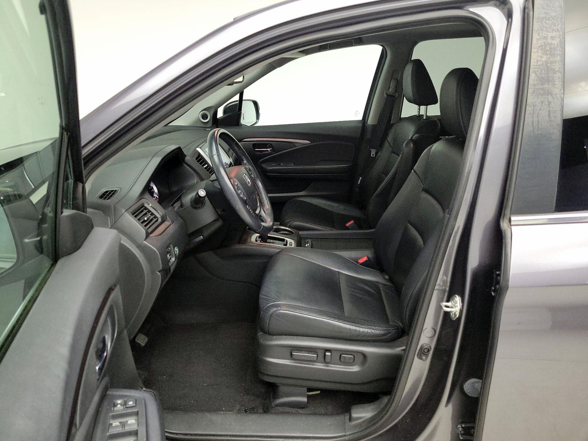 Thumbnail: 2016 Honda Pilot - 11