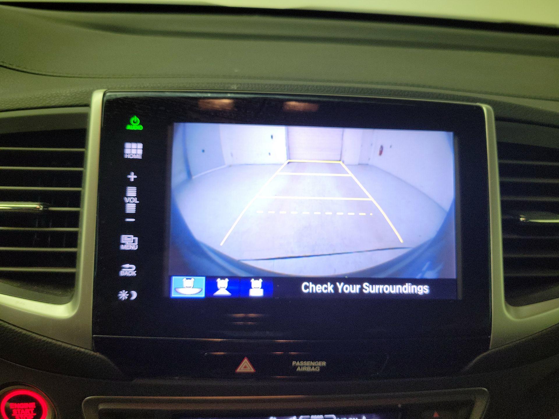 Thumbnail: 2016 Honda Pilot - 14